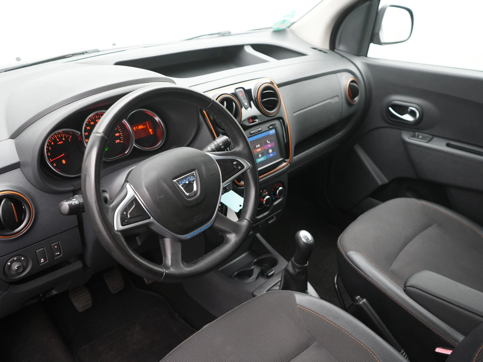 Hoofdafbeelding Dacia Dokker