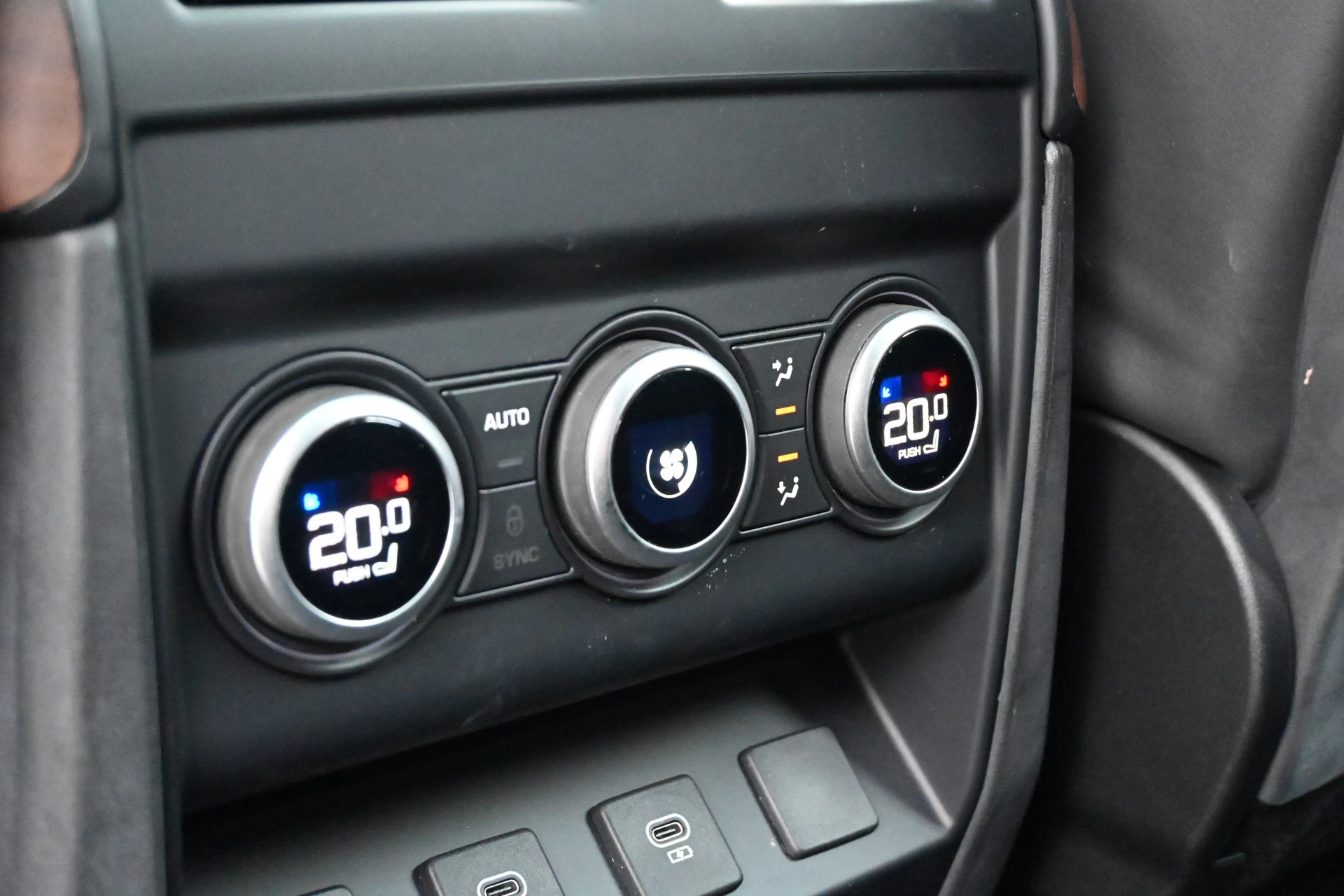 Hoofdafbeelding Land Rover Defender