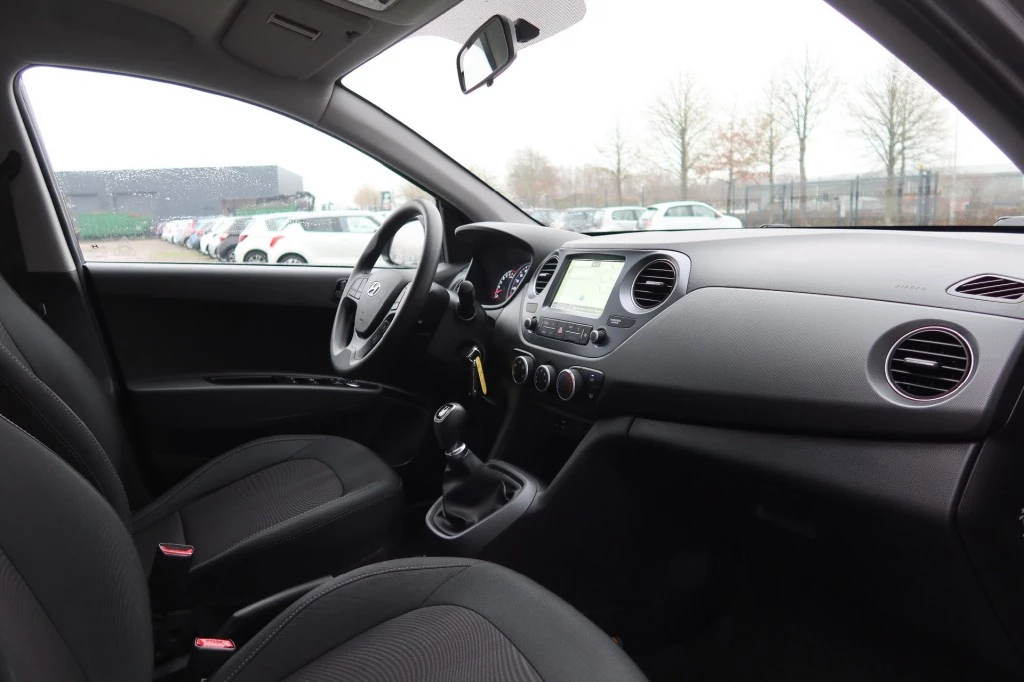 Hoofdafbeelding Hyundai i10