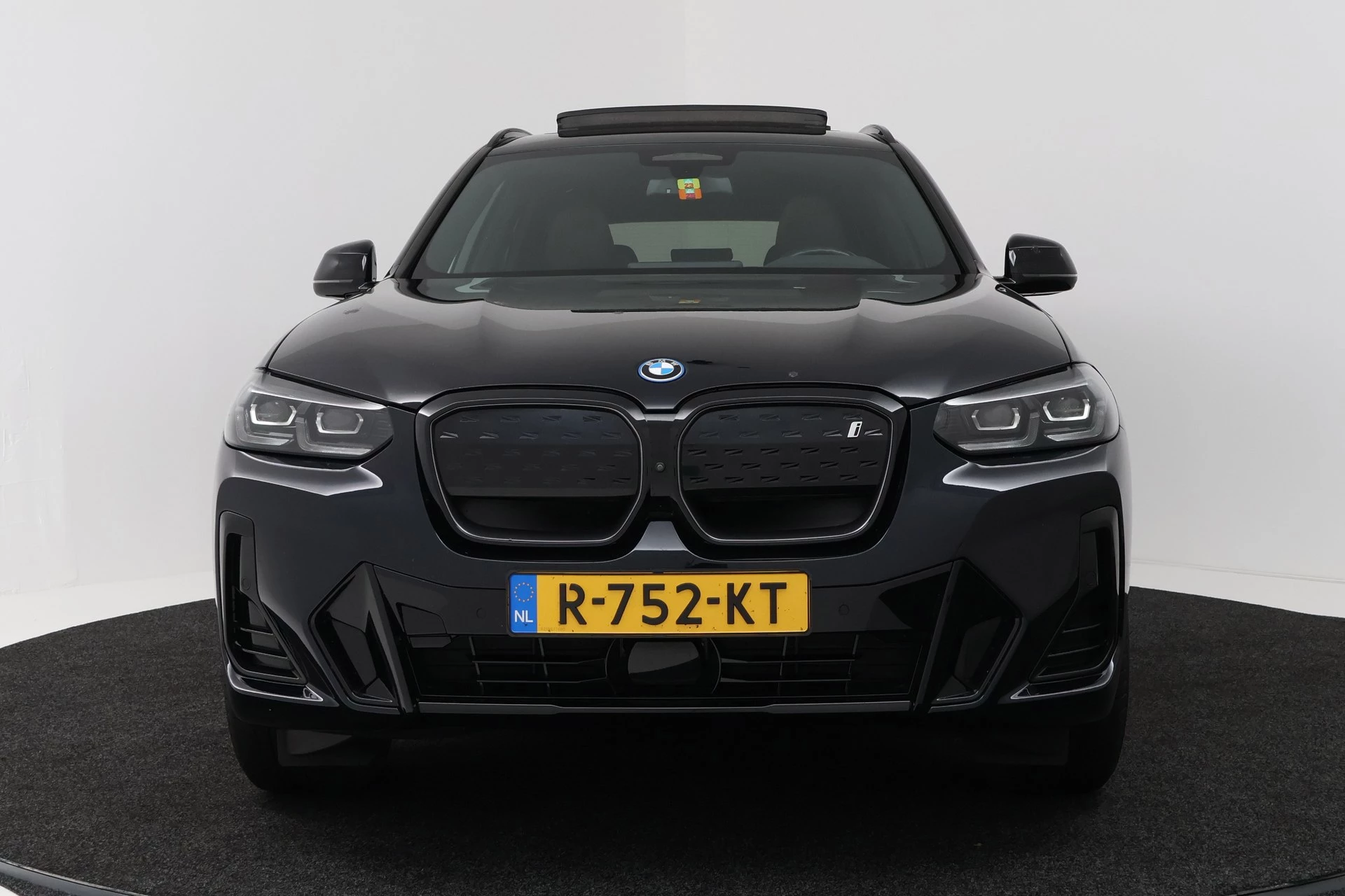 Hoofdafbeelding BMW iX3