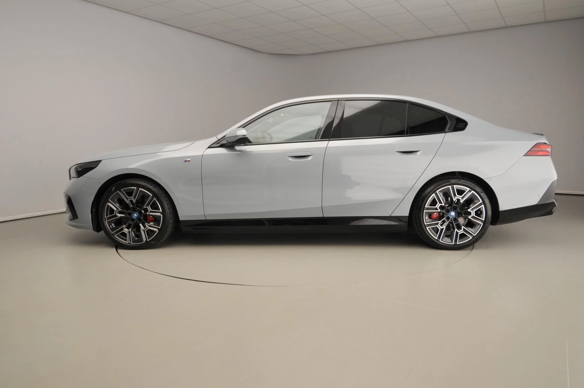 Hoofdafbeelding BMW i5