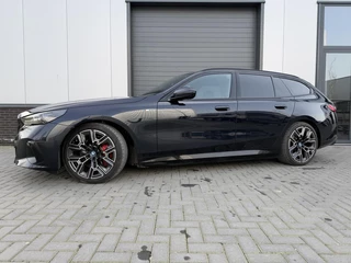 Hoofdafbeelding BMW i5 BMW i5 Touring eDrive40 M Sport Edition 84 kWh
