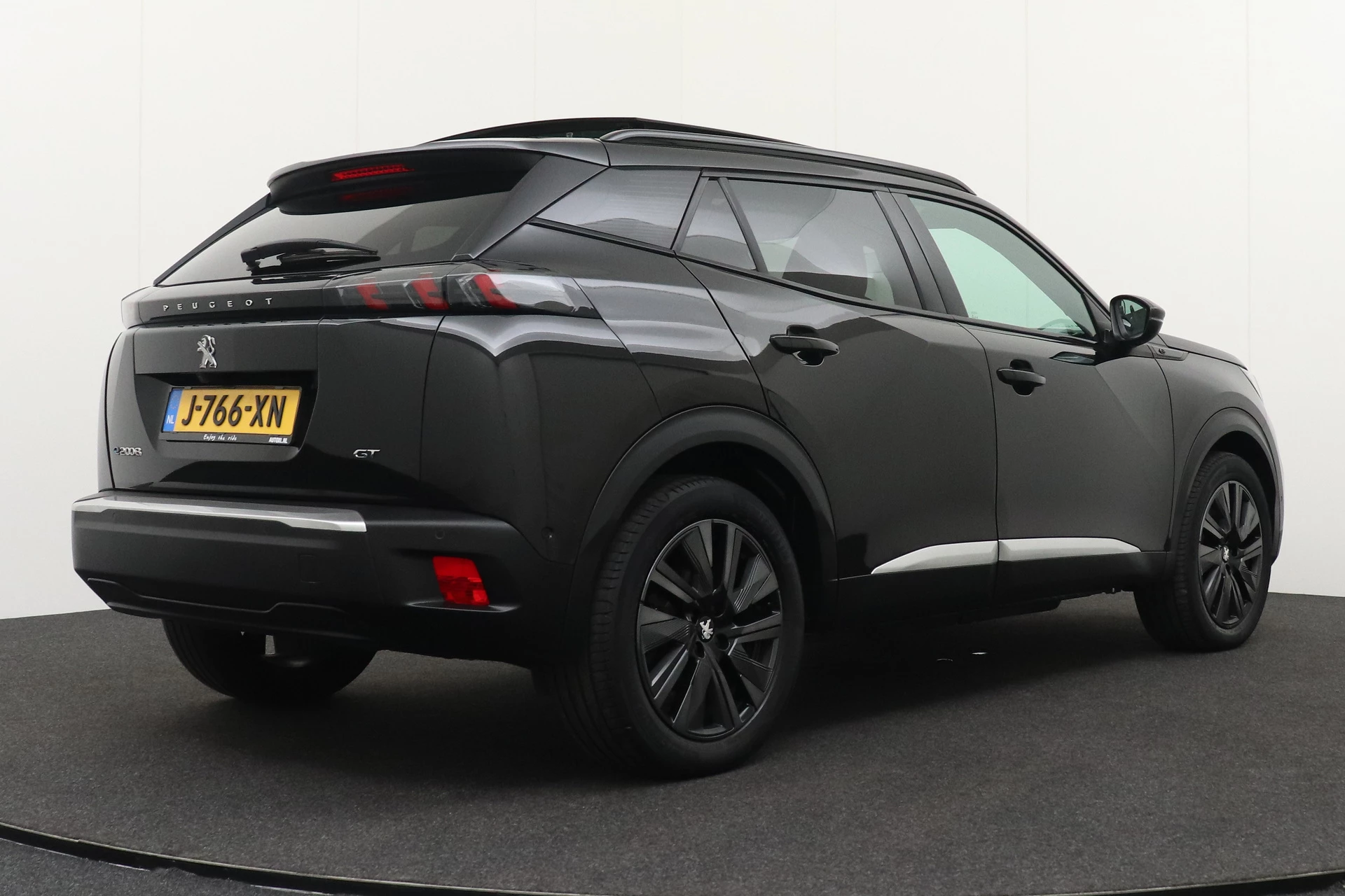 Hoofdafbeelding Peugeot e-2008