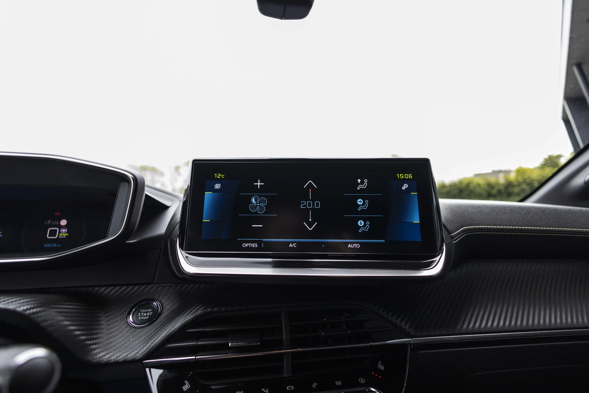 Hoofdafbeelding Peugeot e-208