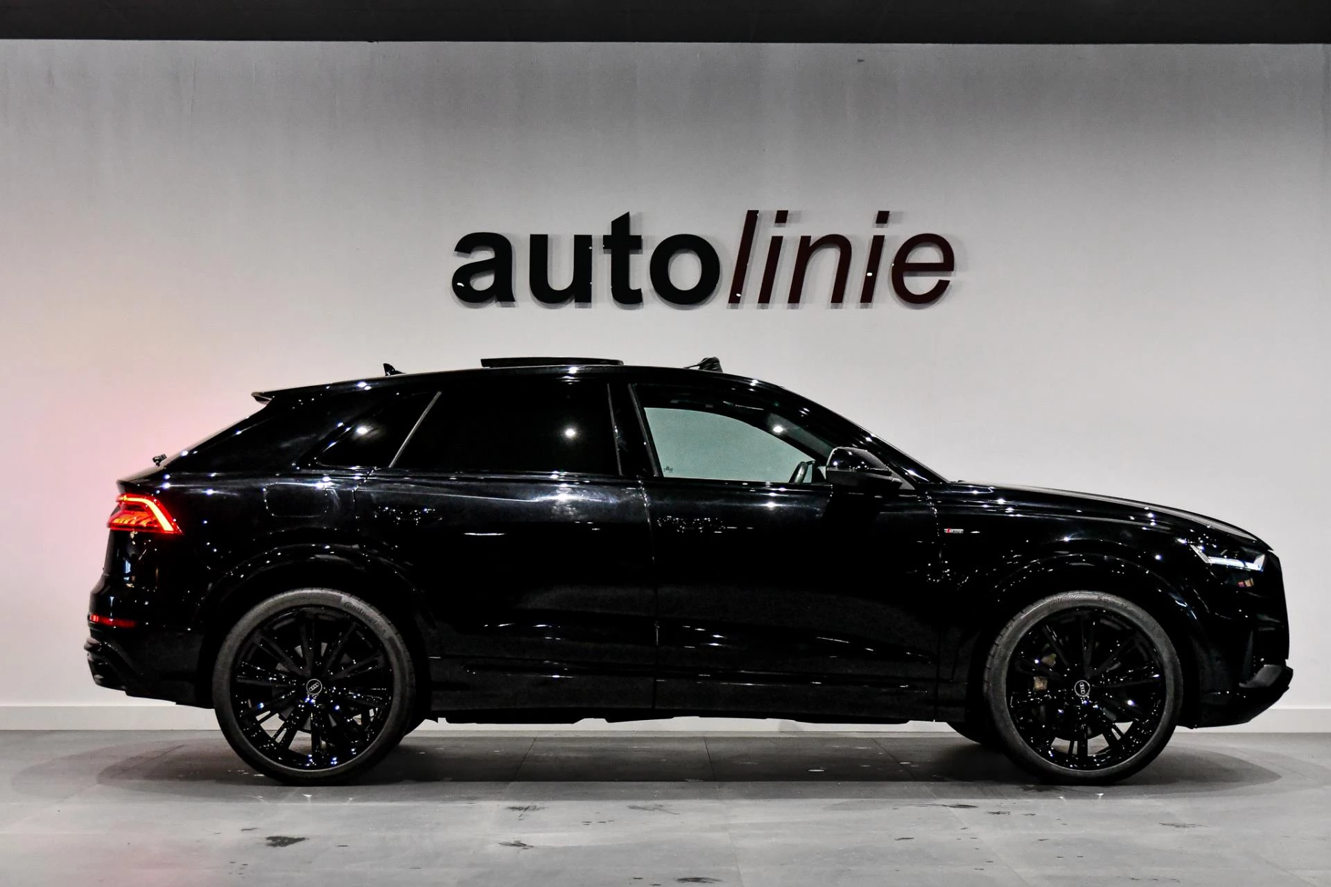 Hoofdafbeelding Audi Q8