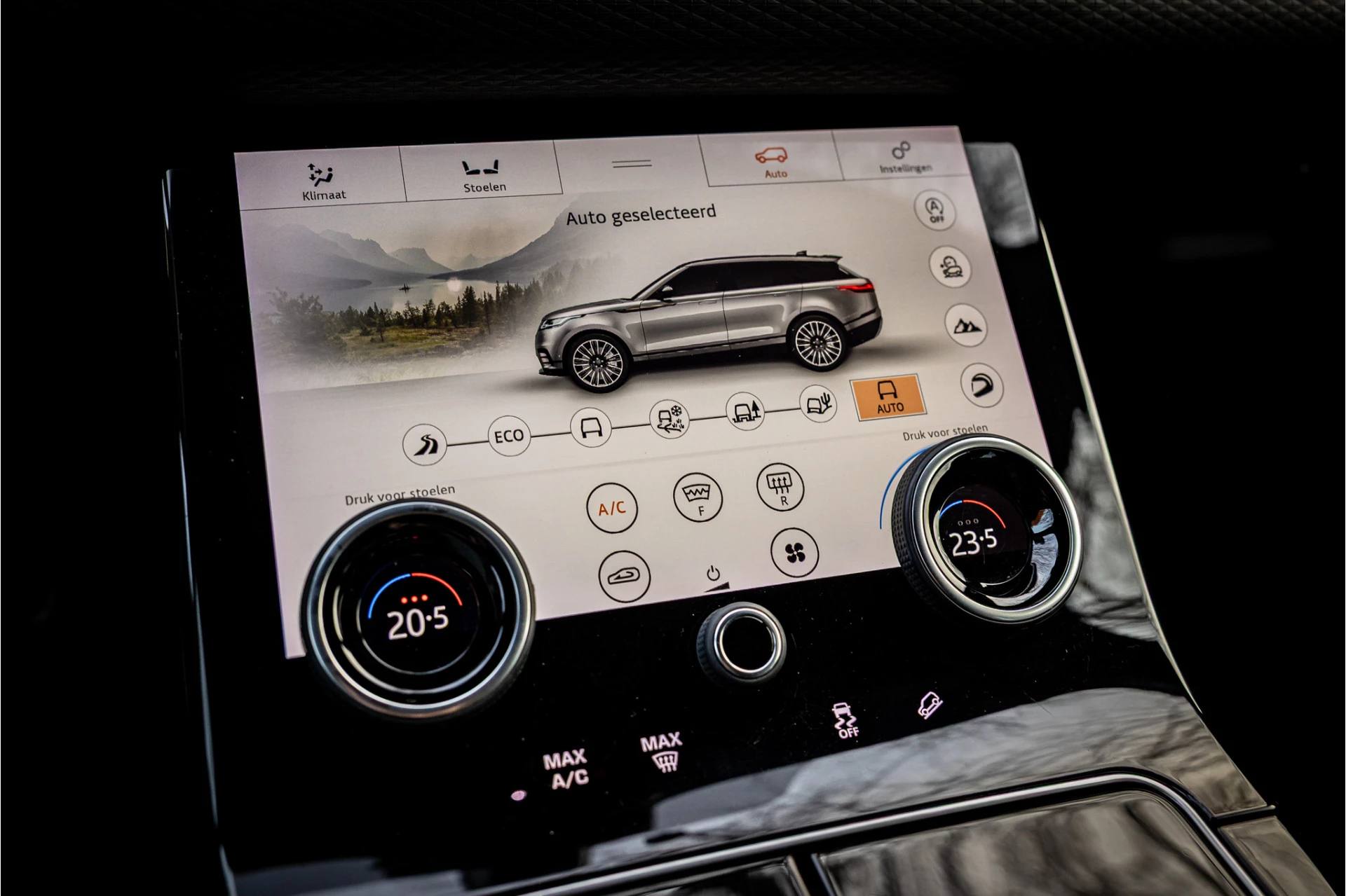 Hoofdafbeelding Land Rover Range Rover Velar