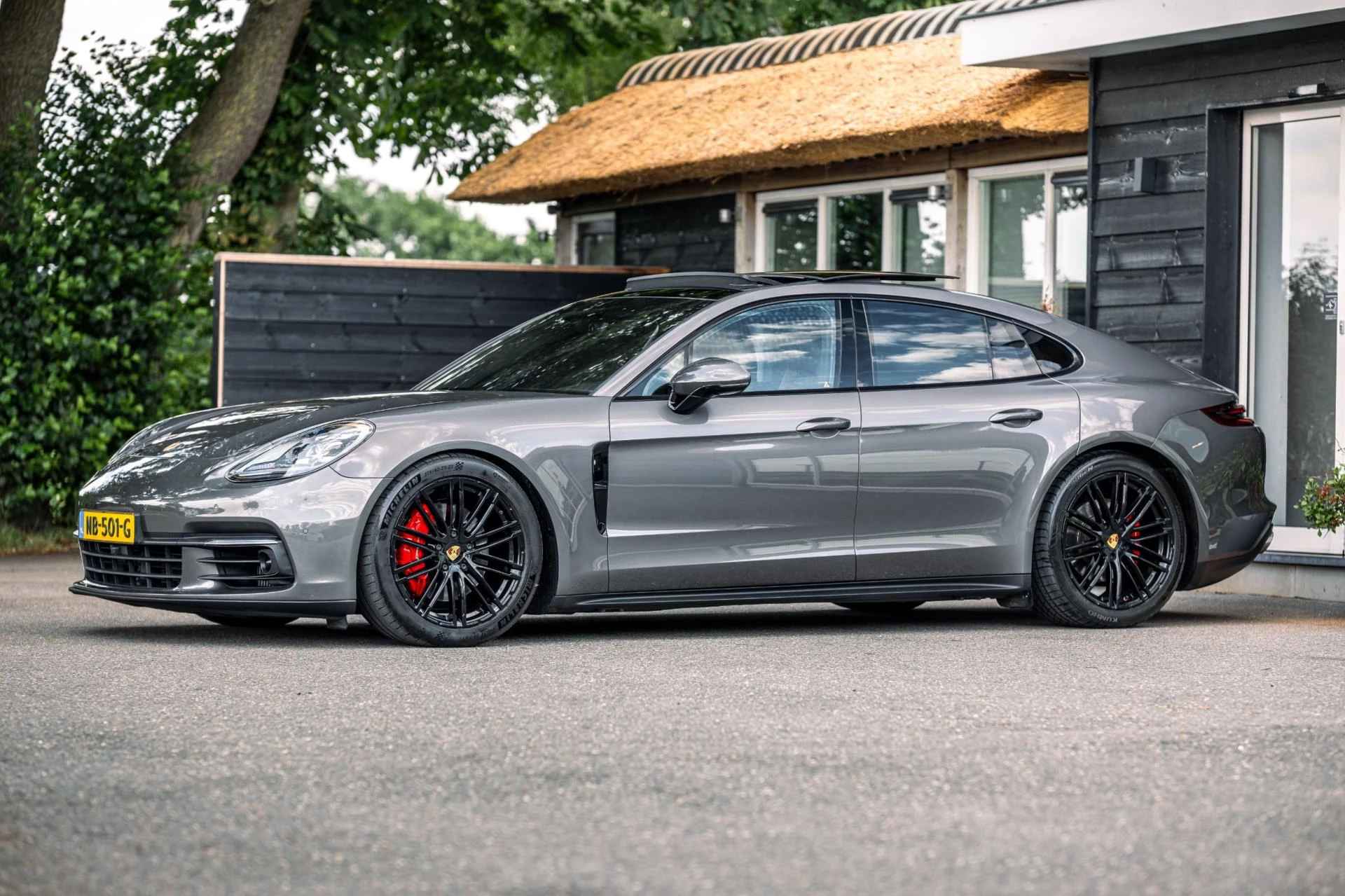Hoofdafbeelding Porsche Panamera