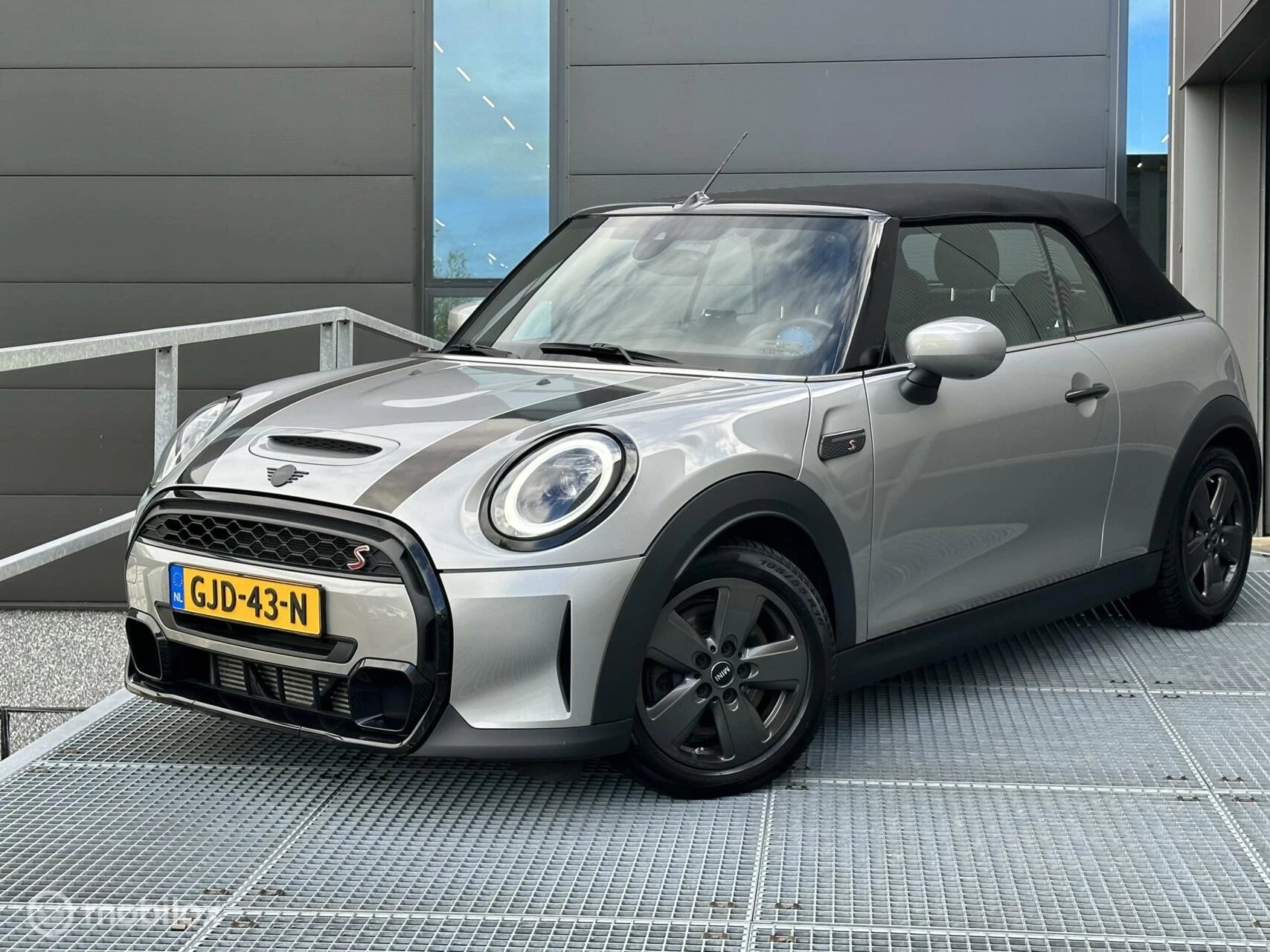 Hoofdafbeelding MINI Cooper S Cabrio