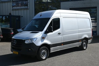 Mercedes-Benz Sprinter 317 CDI L2H2 RWD MBUX met 360 graden camera en parkeersensoren, Geveerde stoel, Etc.