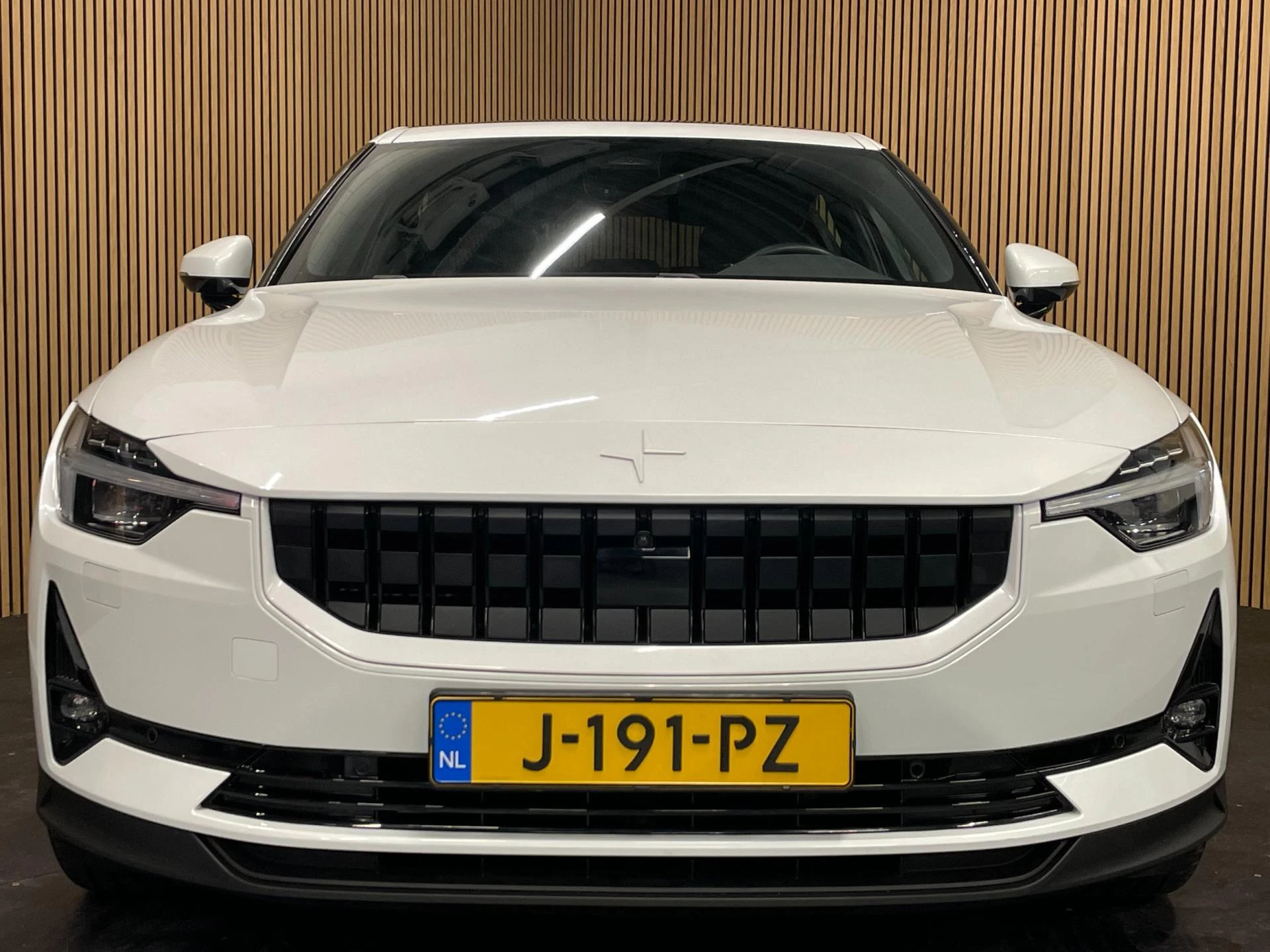 Hoofdafbeelding Polestar 2