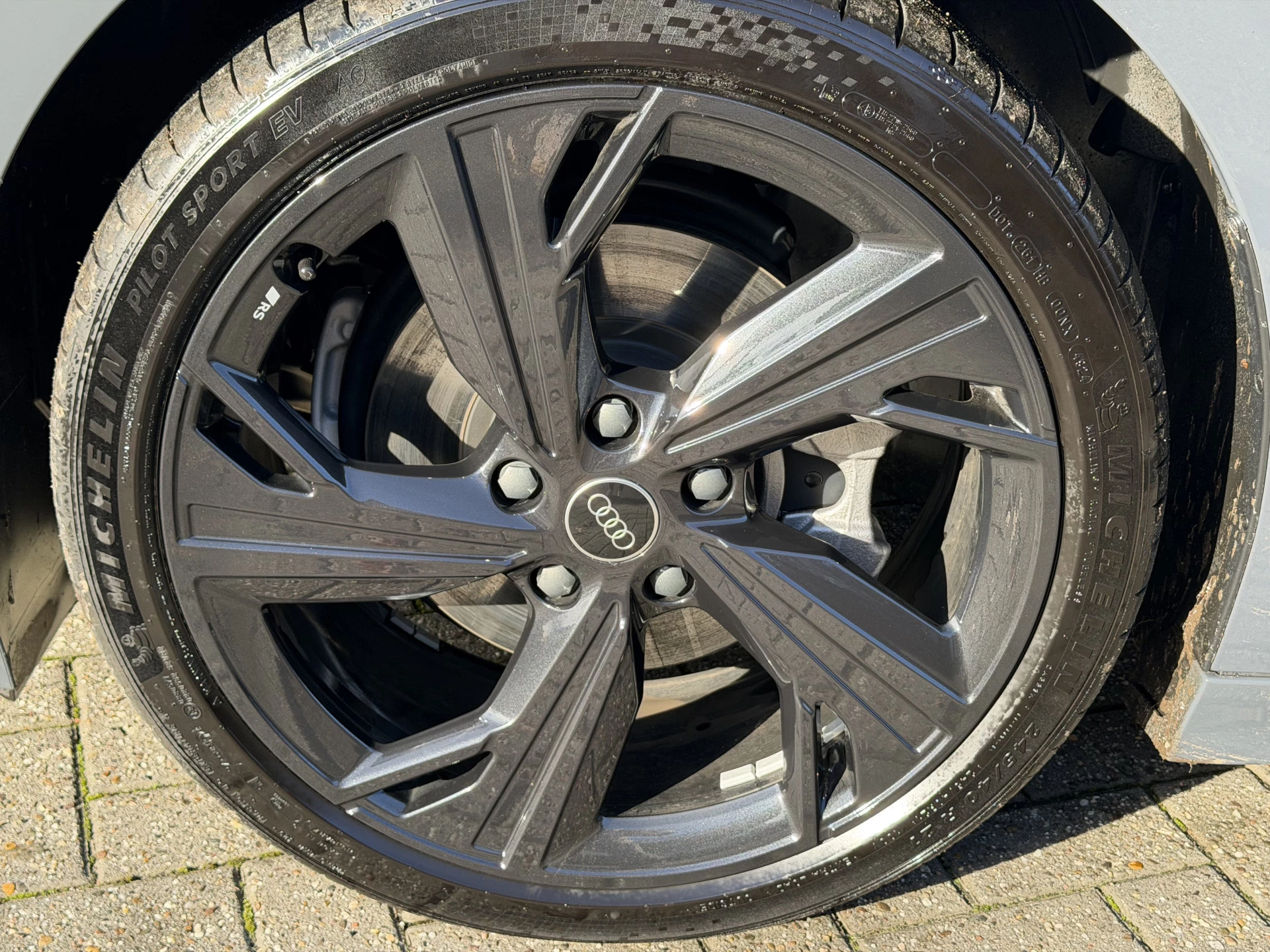 Hoofdafbeelding Audi A6 Avant e-tron