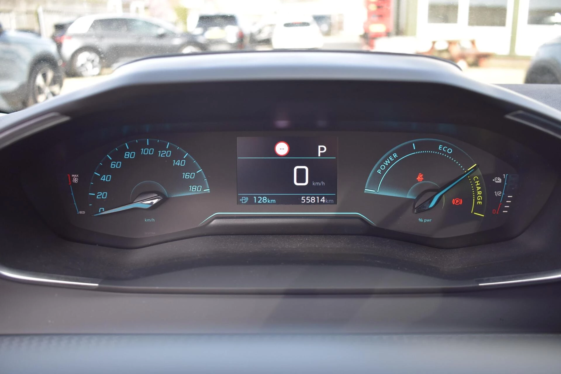 Hoofdafbeelding Peugeot e-208