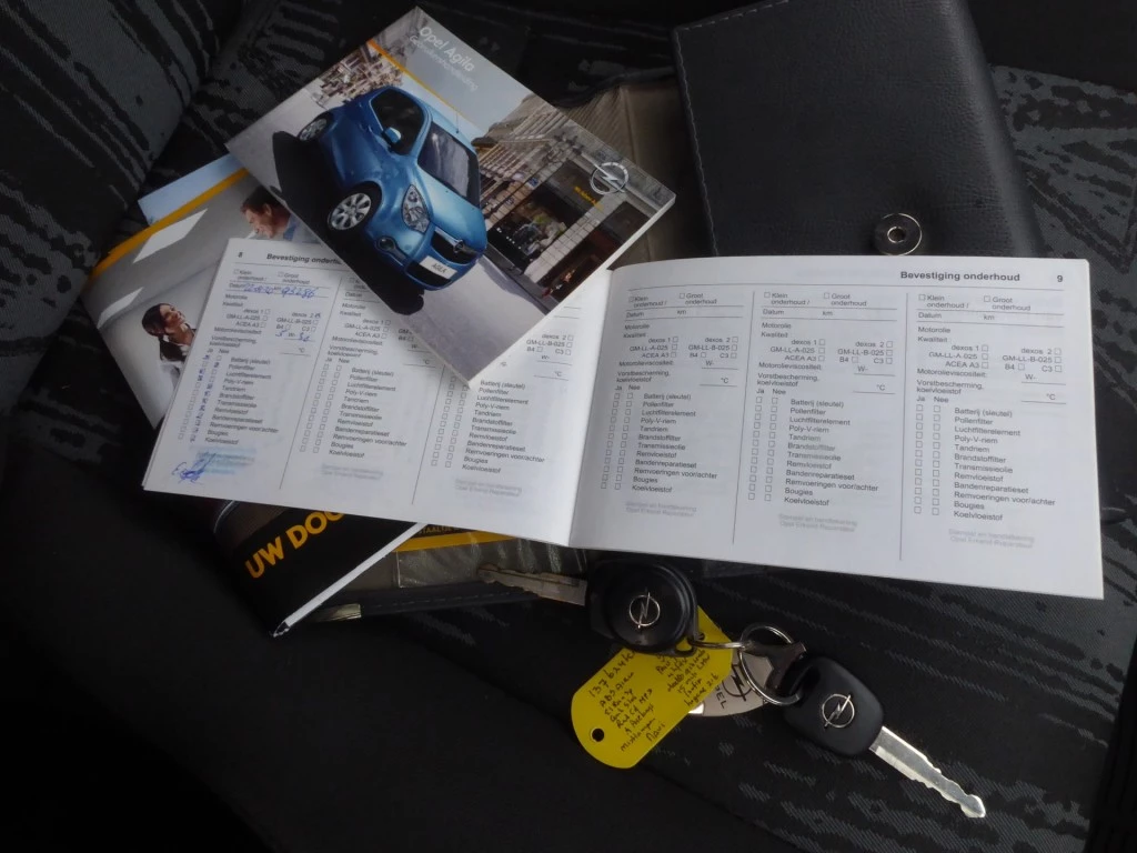 Hoofdafbeelding Opel Agila