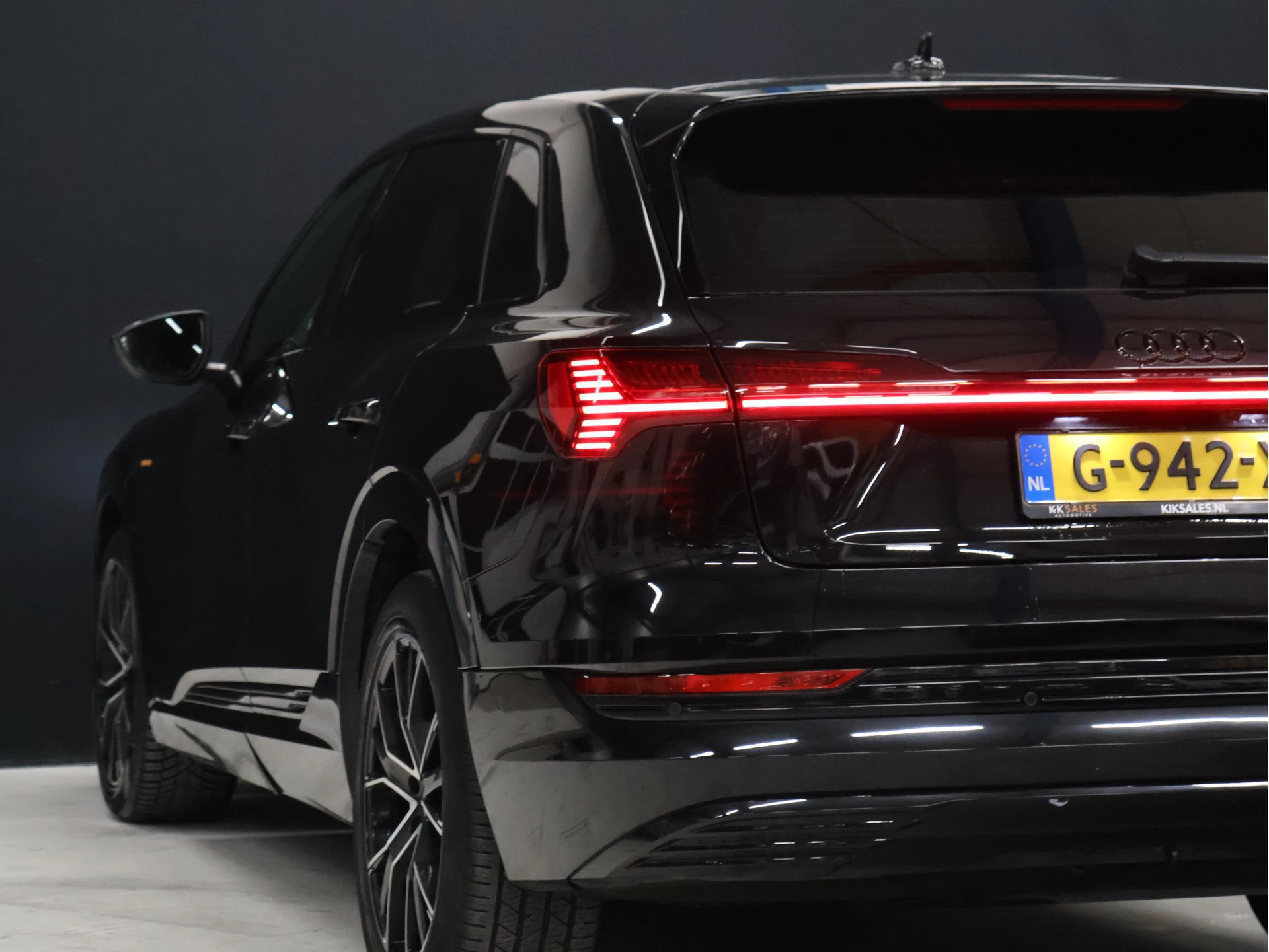 Hoofdafbeelding Audi e-tron