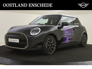 MINI Electric Hatchback Cooper SE / Favoured Trim / Pakket M / 18 inch Night Flash Spoke 2-tone