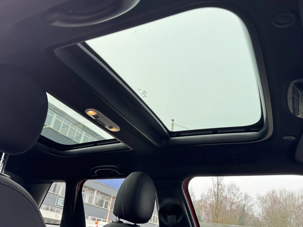 Hoofdafbeelding MINI 5-deurs