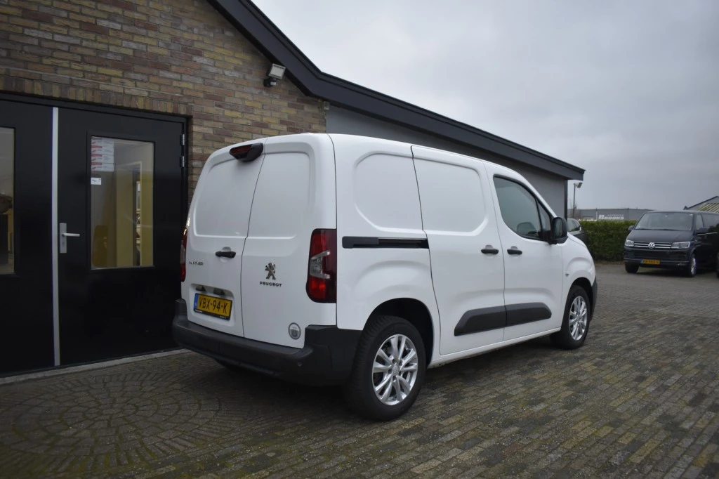 Hoofdafbeelding Peugeot Partner