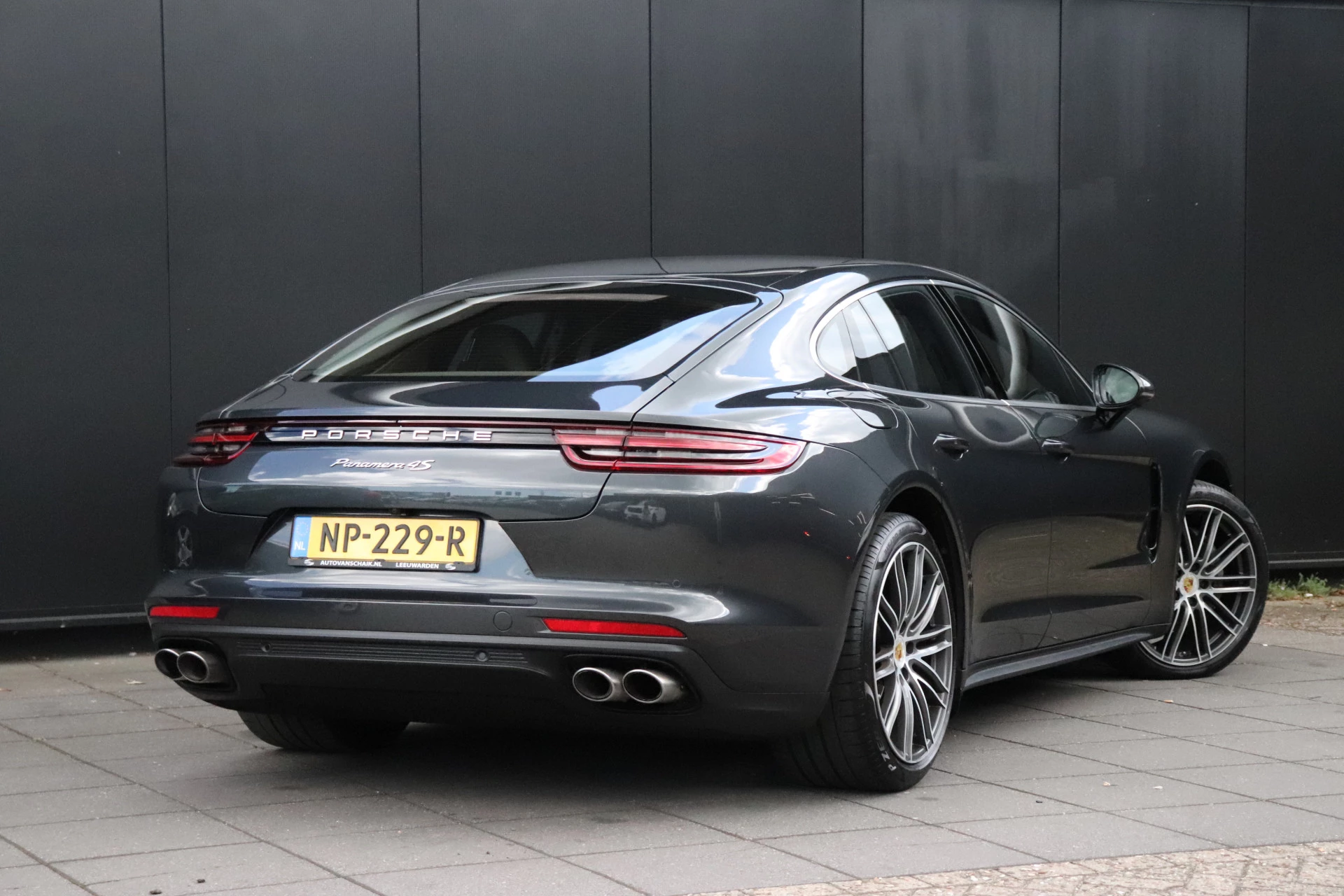 Hoofdafbeelding Porsche Panamera