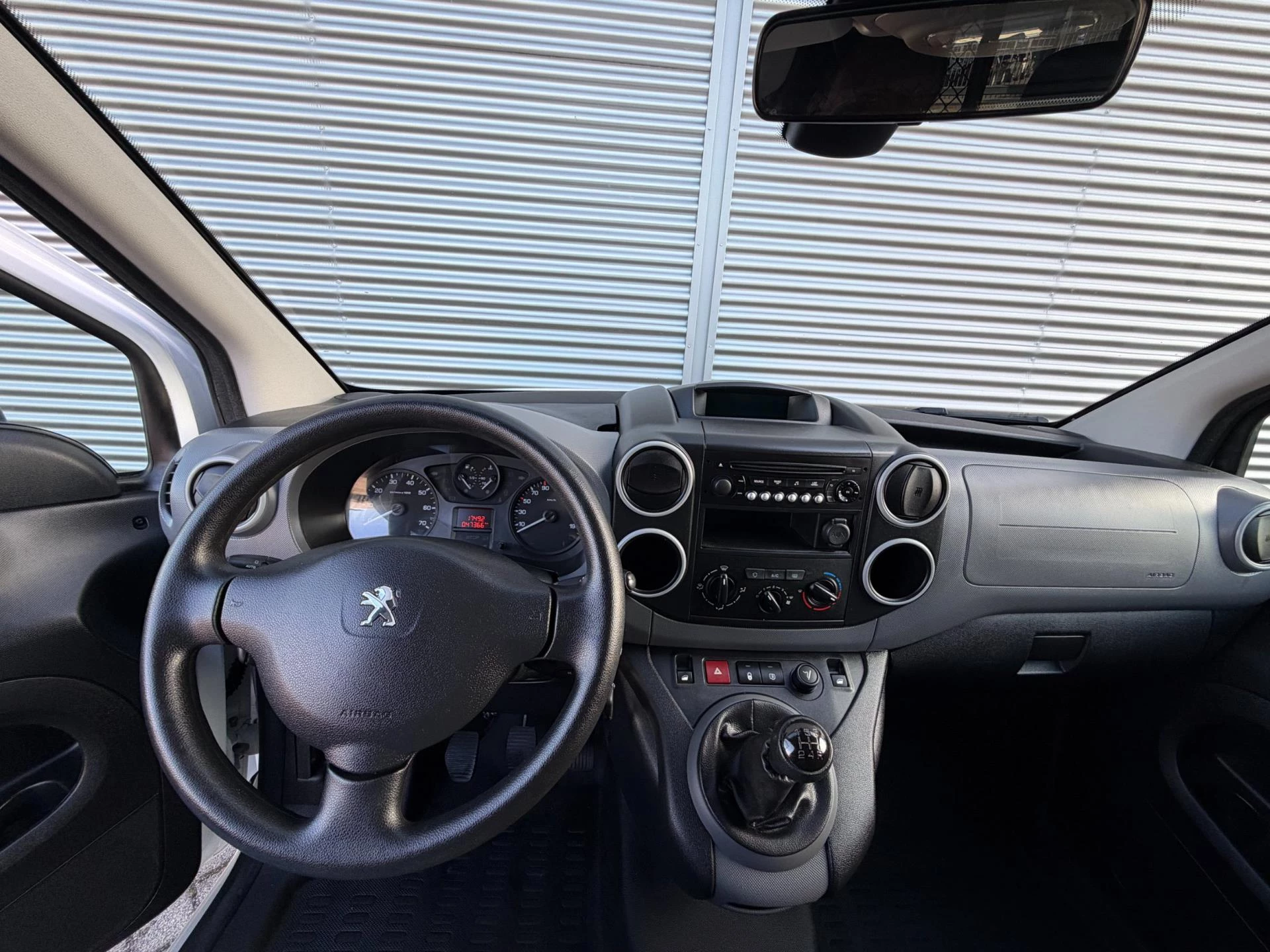 Hoofdafbeelding Peugeot Partner