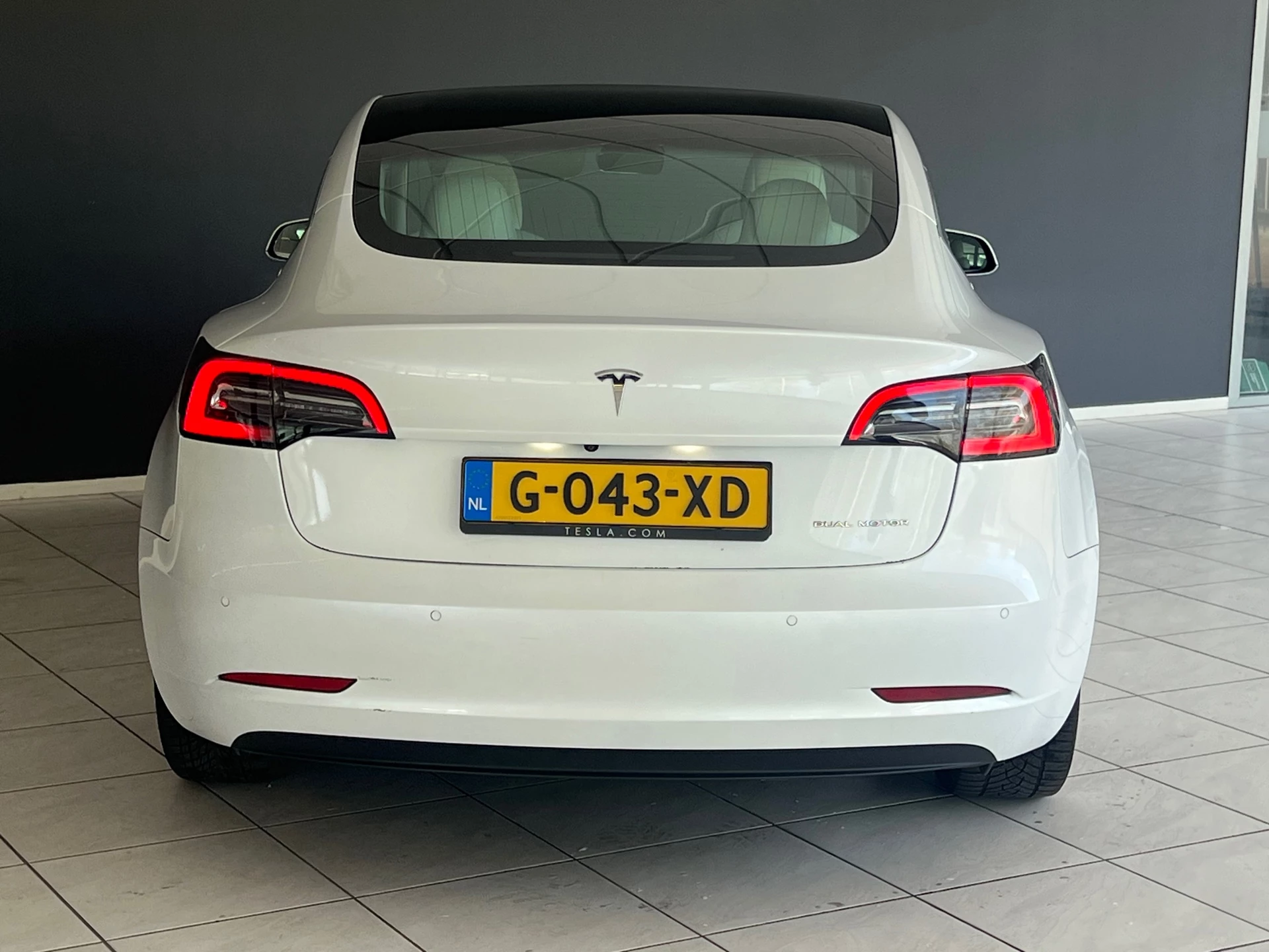 Hoofdafbeelding Tesla Model 3