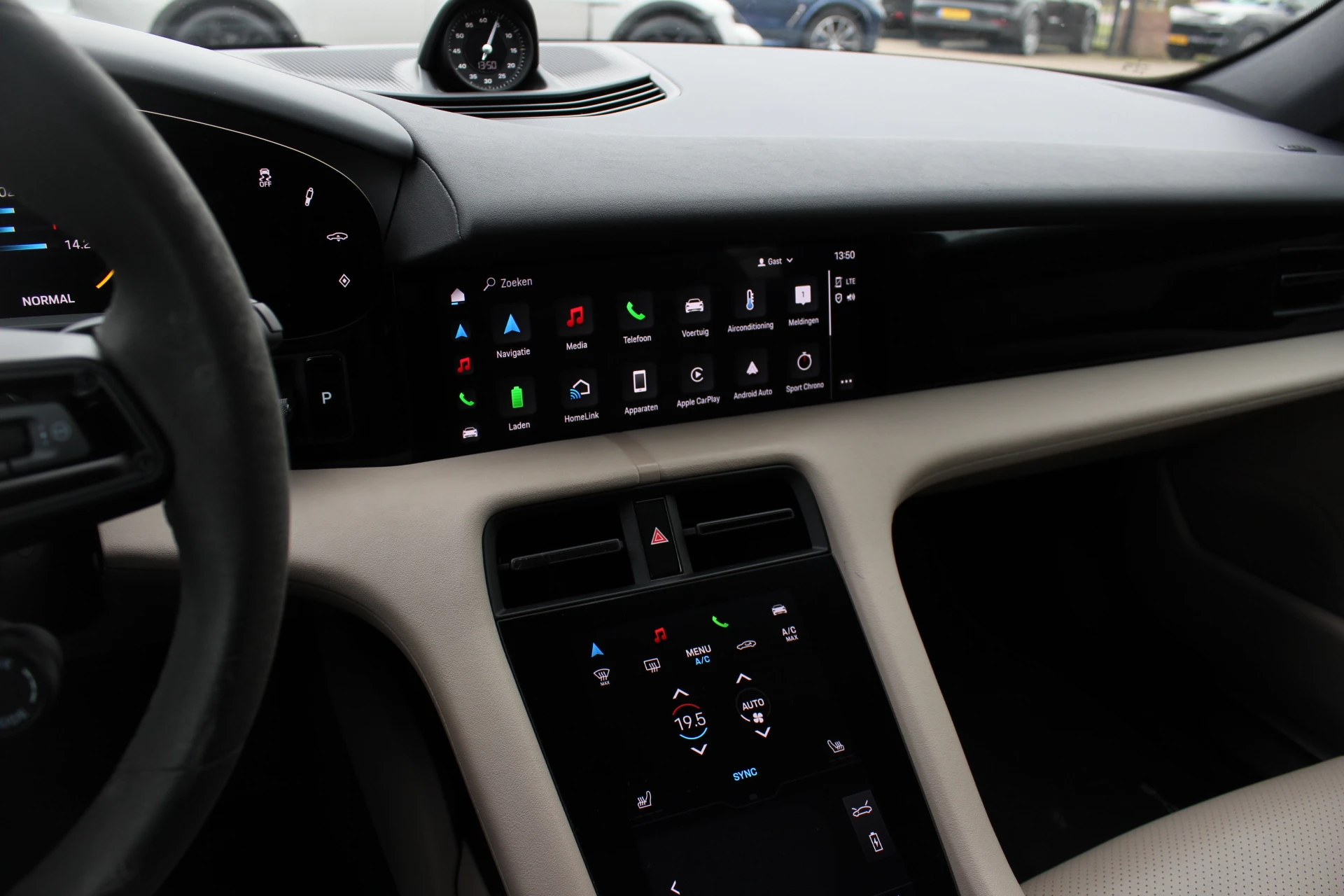 Hoofdafbeelding Porsche Taycan