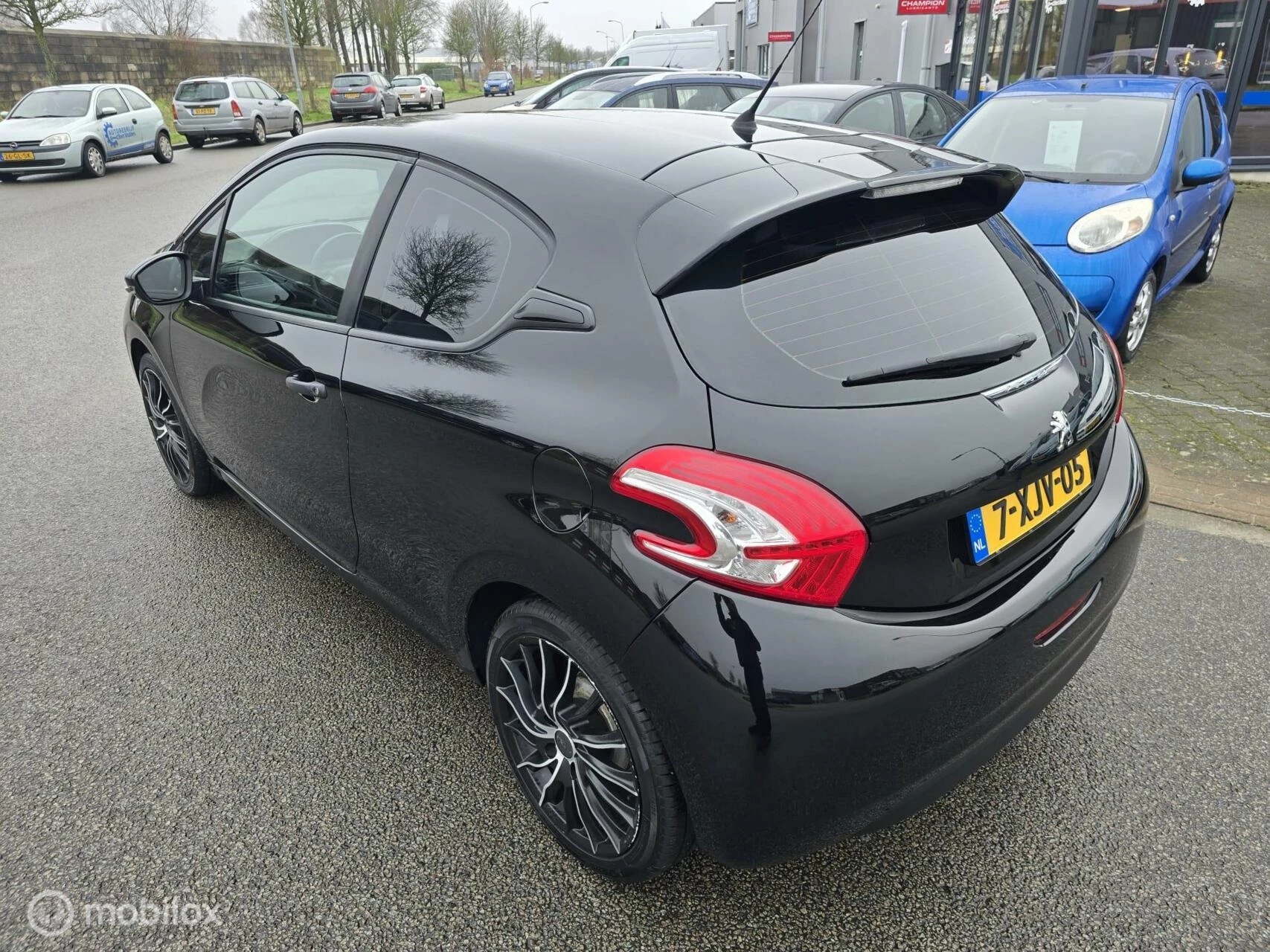 Hoofdafbeelding Peugeot 208