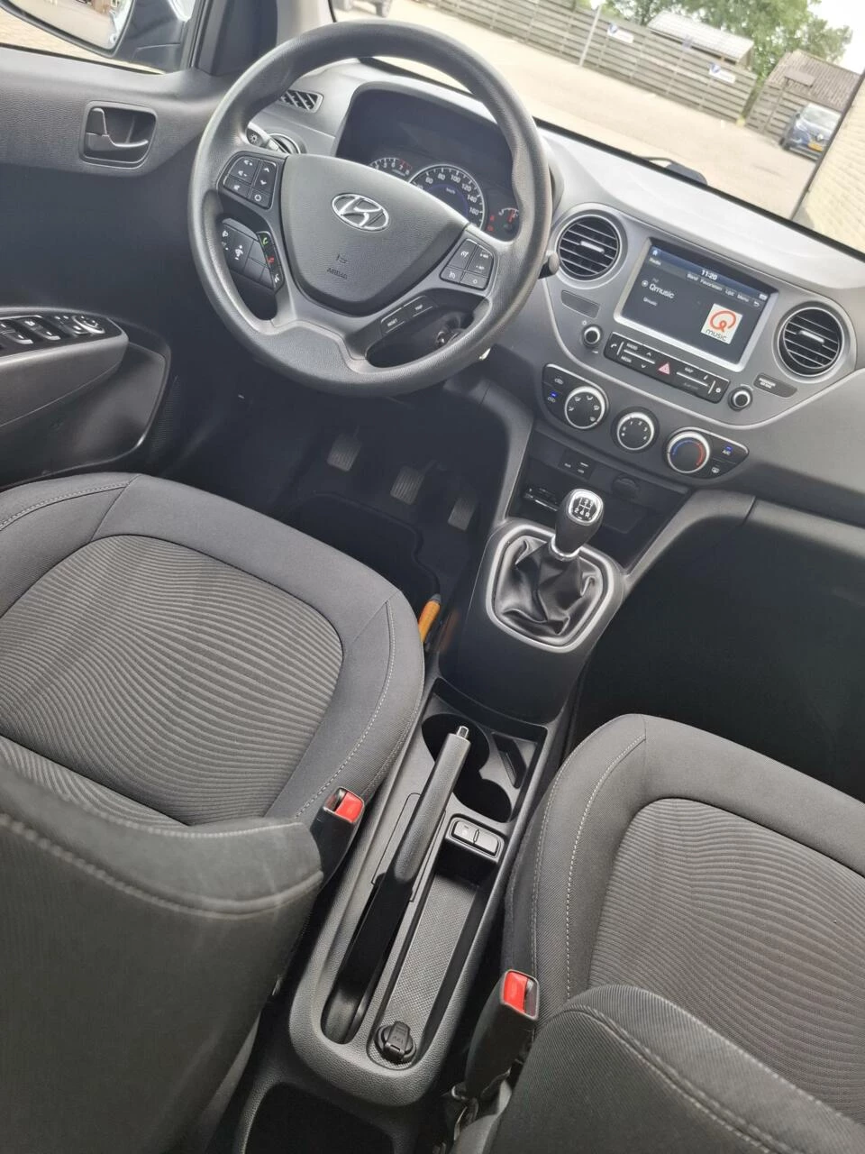 Hoofdafbeelding Hyundai i10
