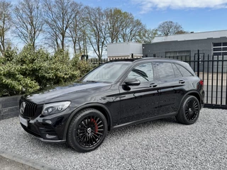 Hoofdafbeelding Mercedes-Benz GLC Mercedes-Benz GLC 300 4MATIC AMG Pano|360Camera|Distronic|Leer Zwart