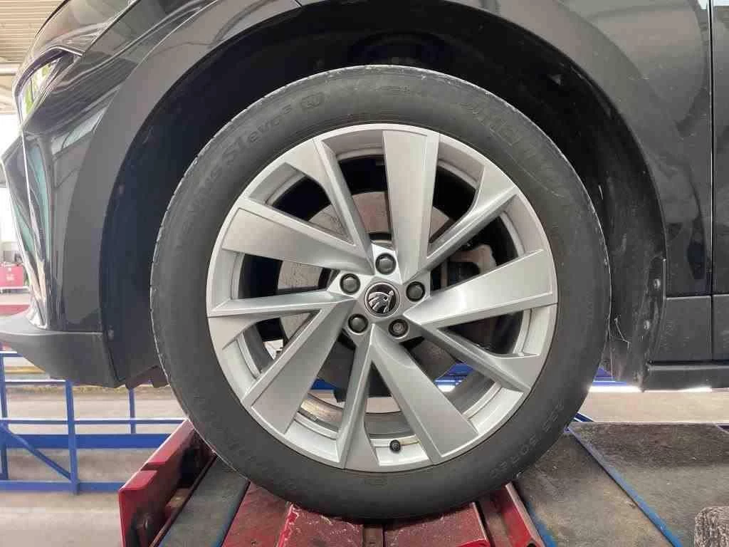 Hoofdafbeelding Škoda Enyaq iV