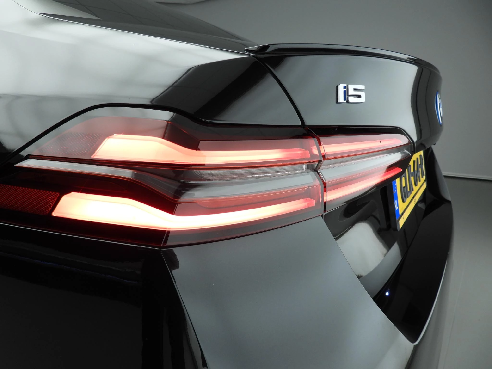 Hoofdafbeelding BMW i5