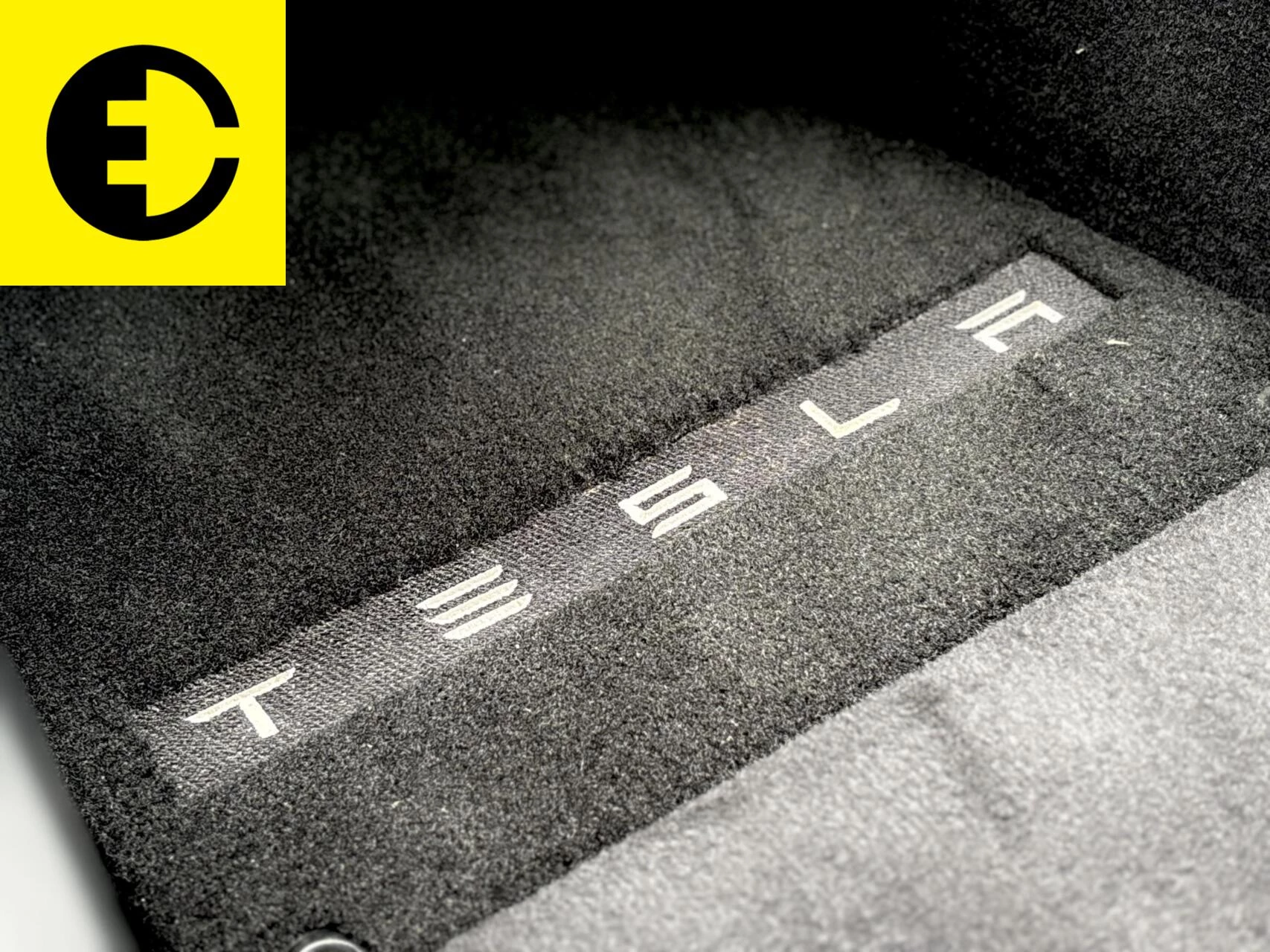 Hoofdafbeelding Tesla Roadster