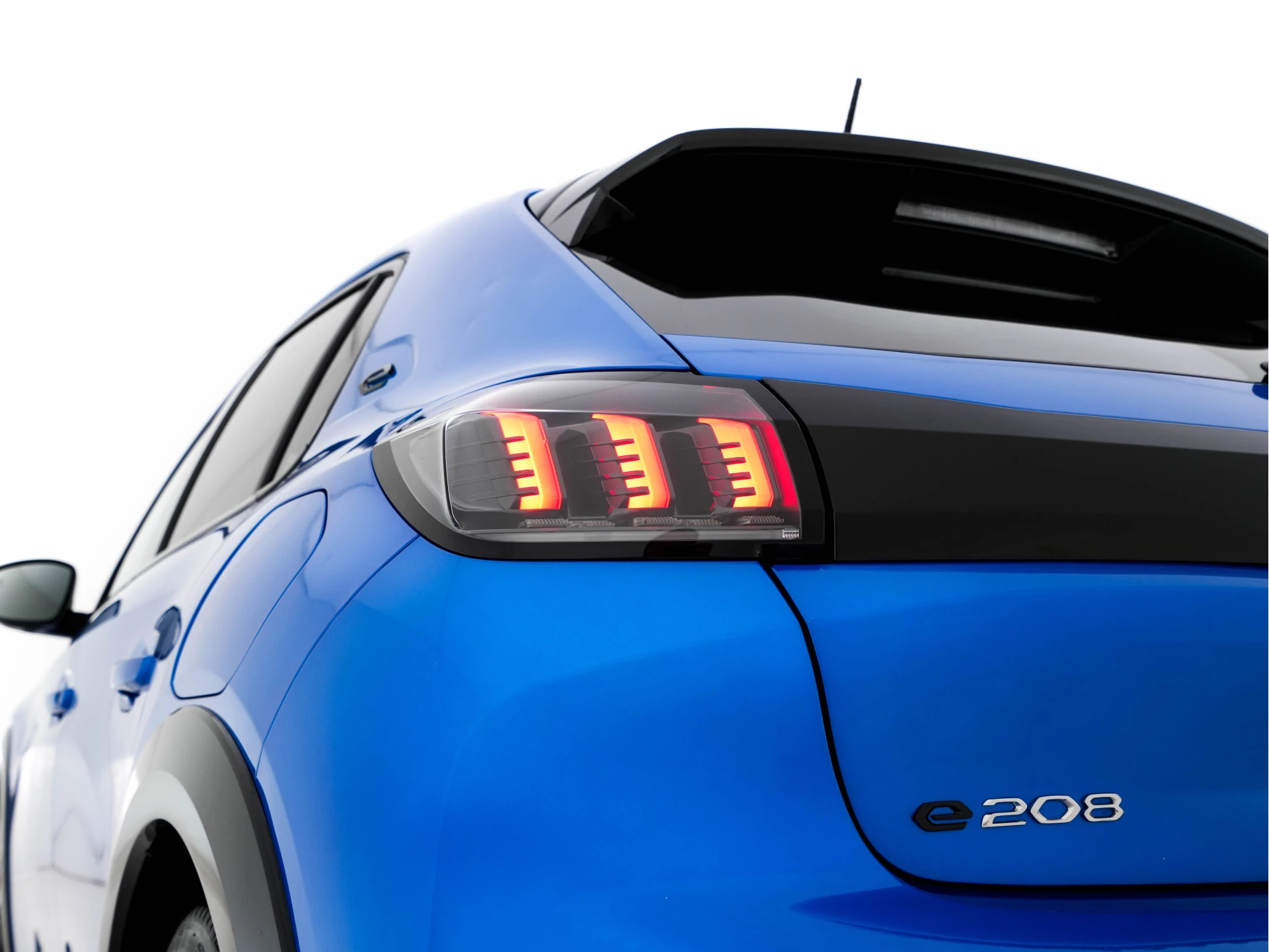 Hoofdafbeelding Peugeot e-208