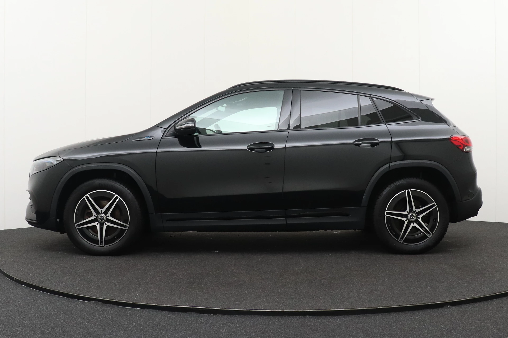 Hoofdafbeelding Mercedes-Benz EQA