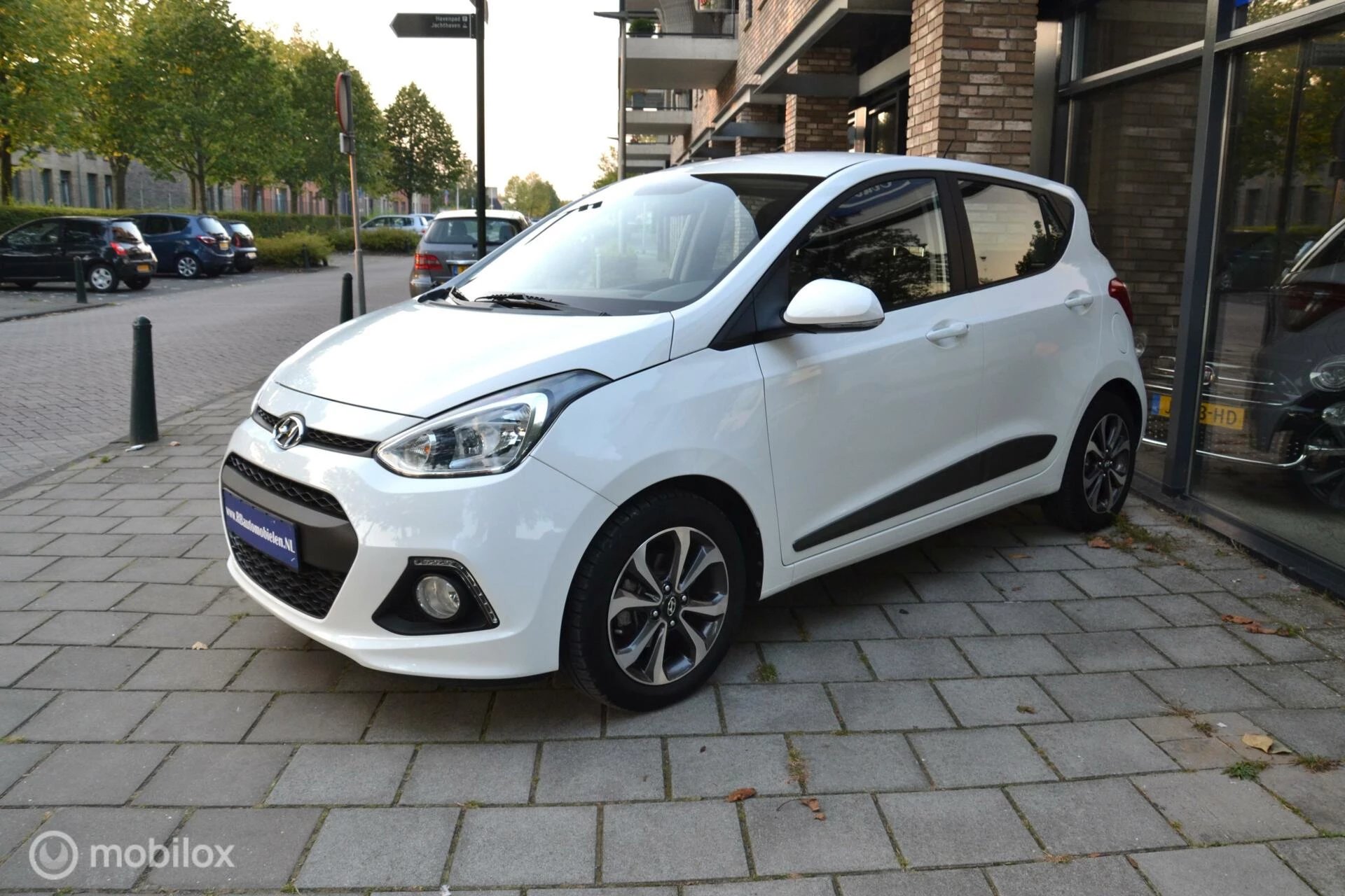 Hoofdafbeelding Hyundai i10