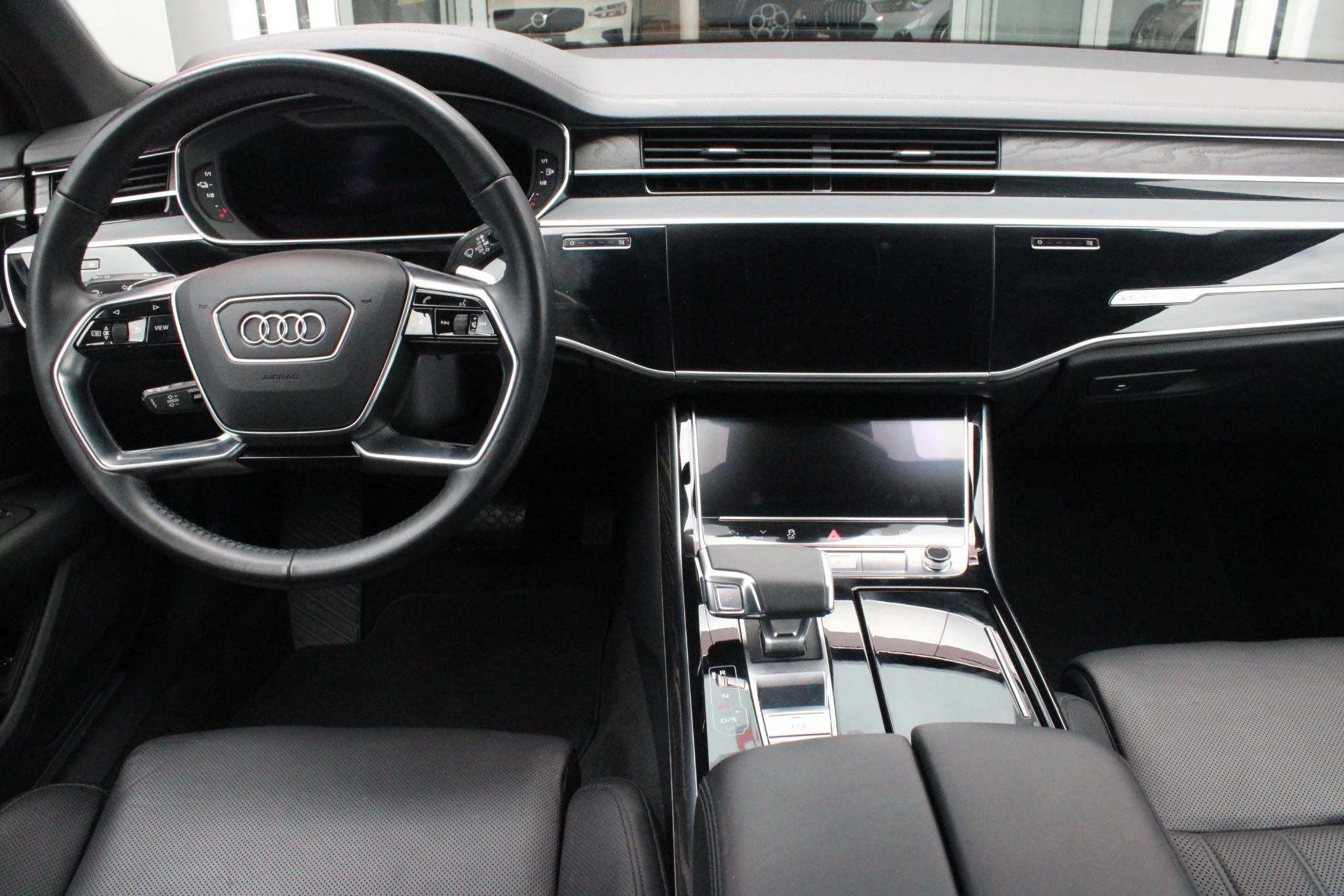Hoofdafbeelding Audi A8