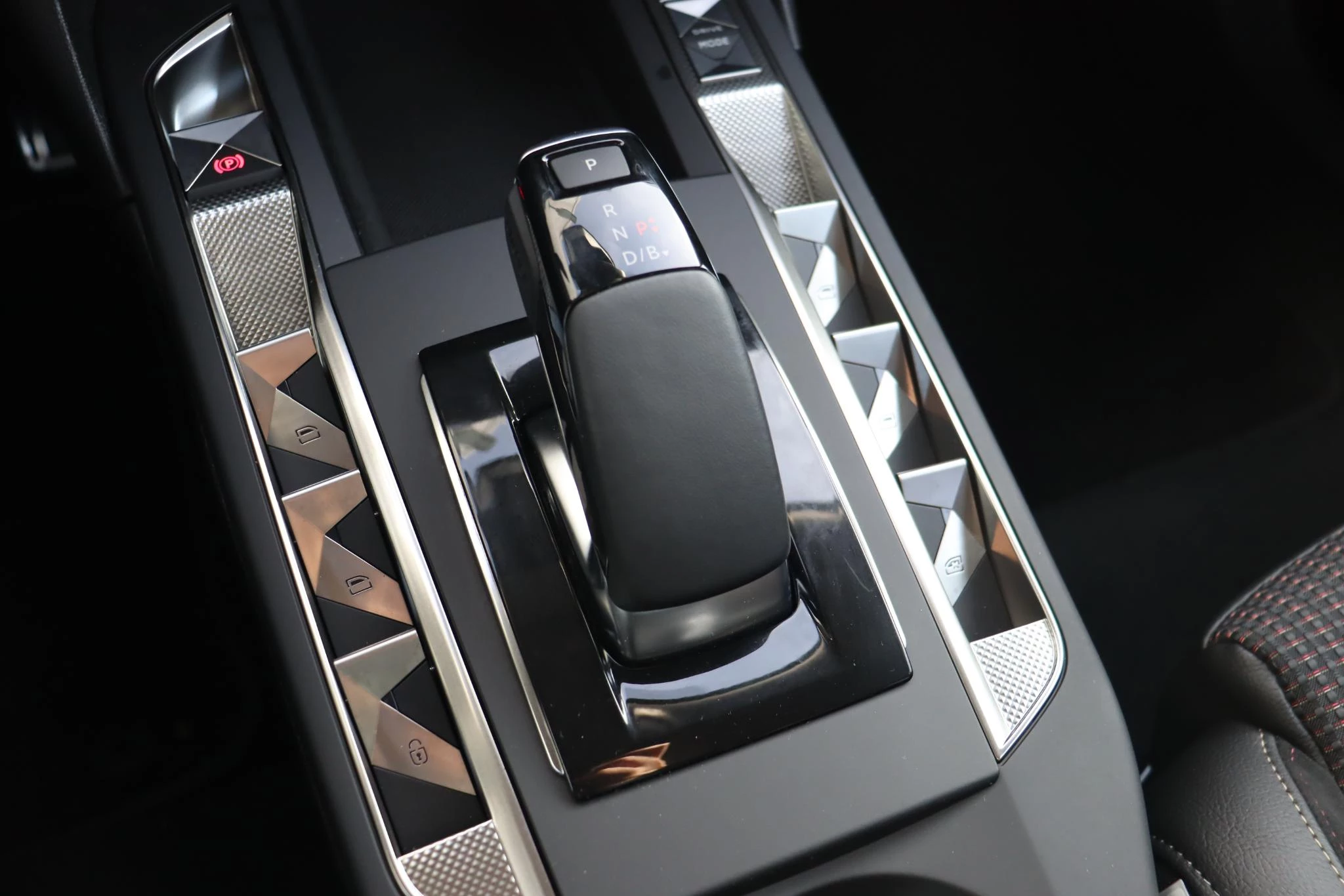 Hoofdafbeelding DS DS 3