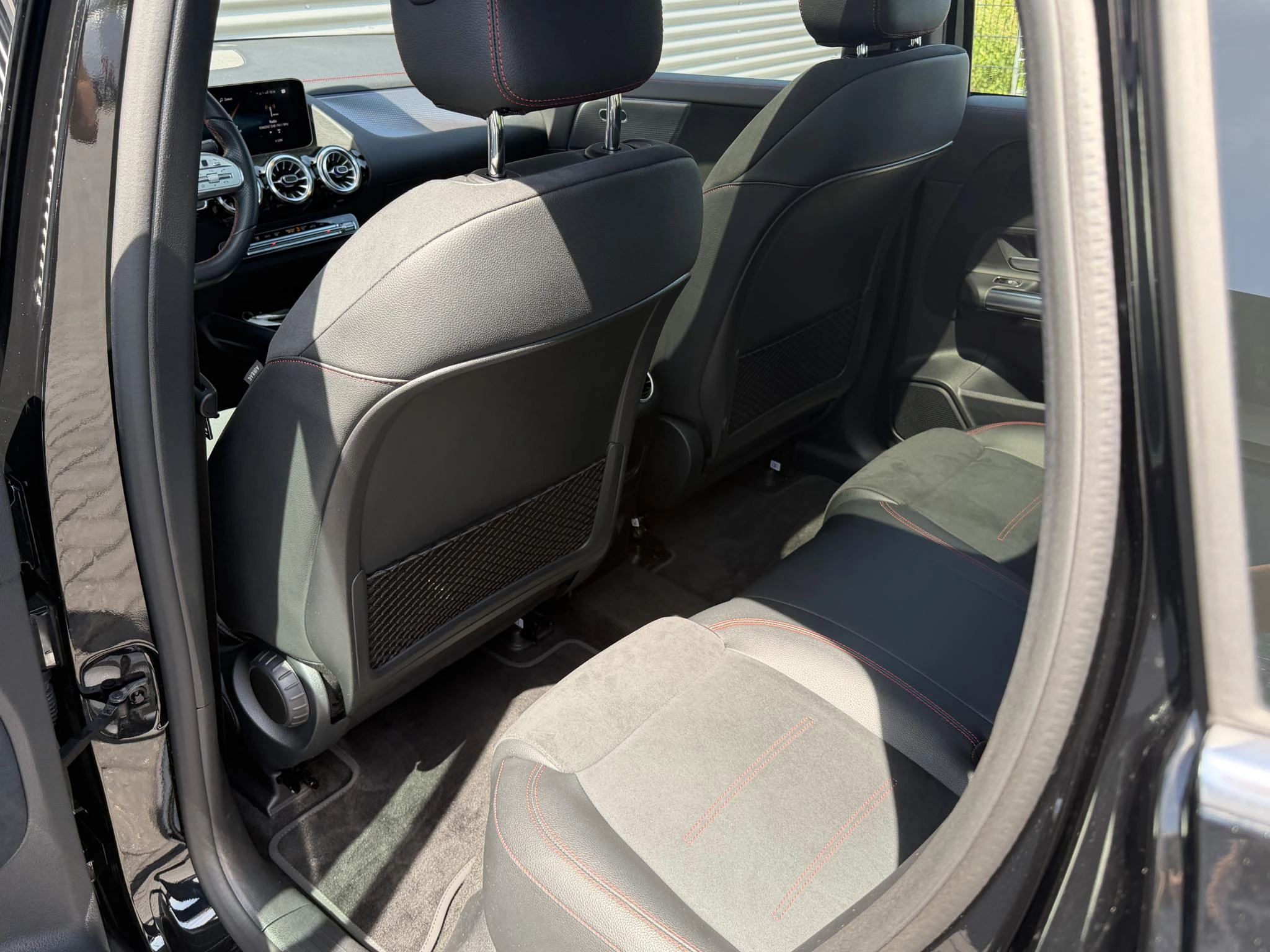 Hoofdafbeelding Mercedes-Benz EQA