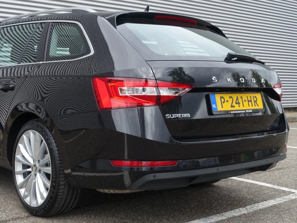 Hoofdafbeelding Škoda Superb