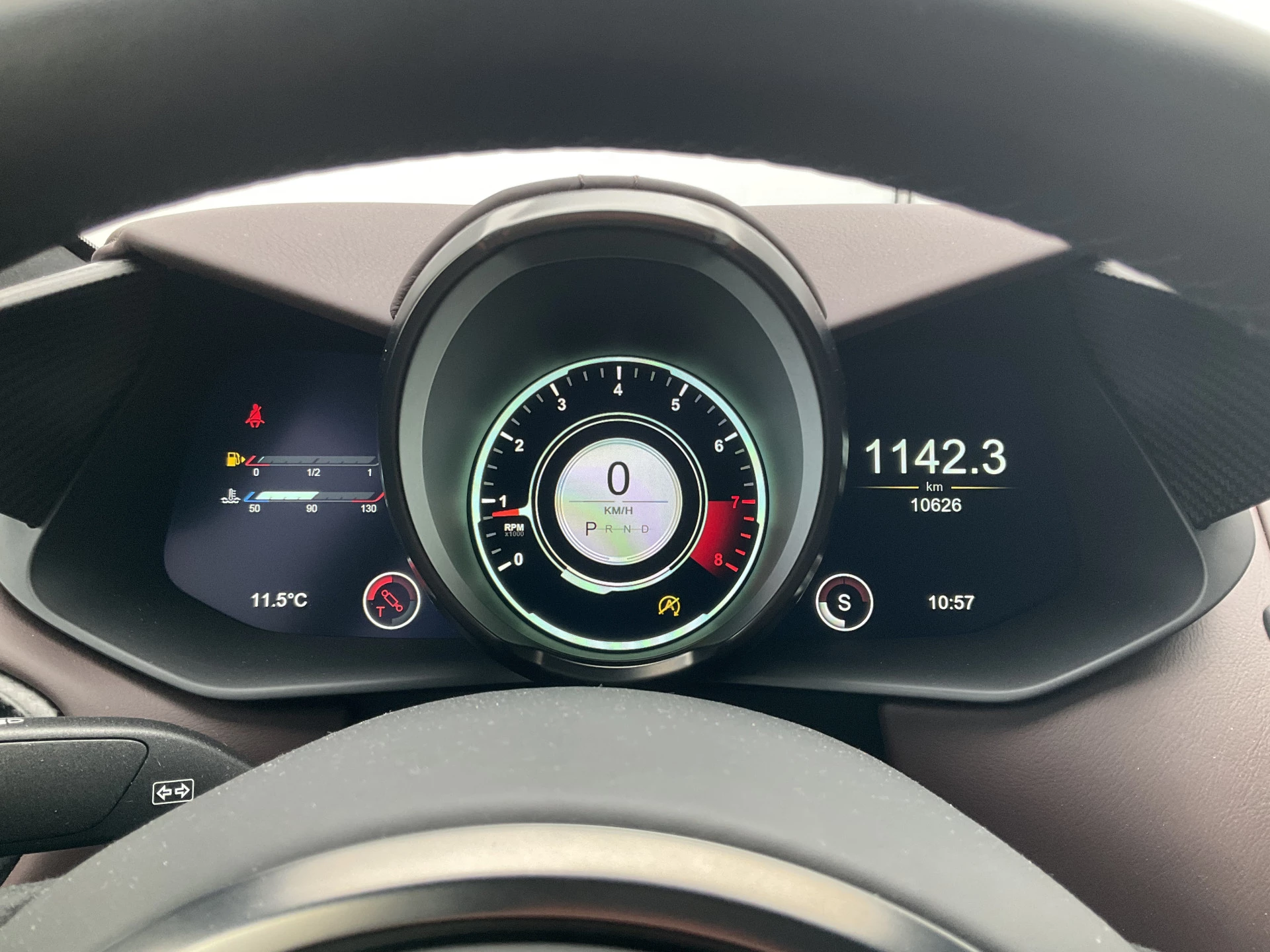 Hoofdafbeelding Aston Martin V8 Vantage