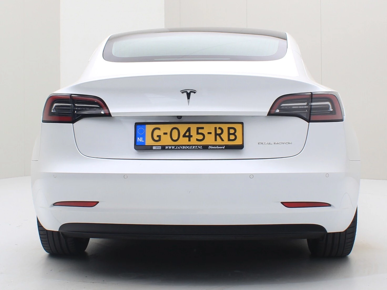 Hoofdafbeelding Tesla Model 3