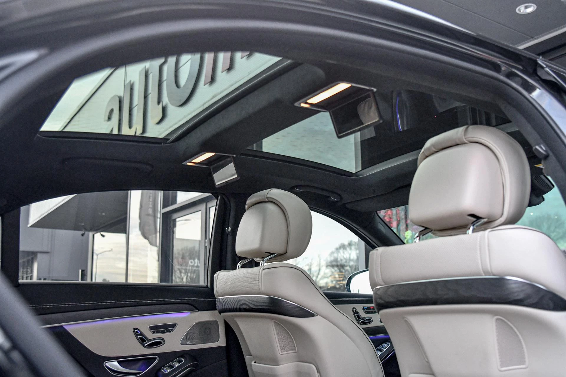 Hoofdafbeelding Mercedes-Benz S-Klasse