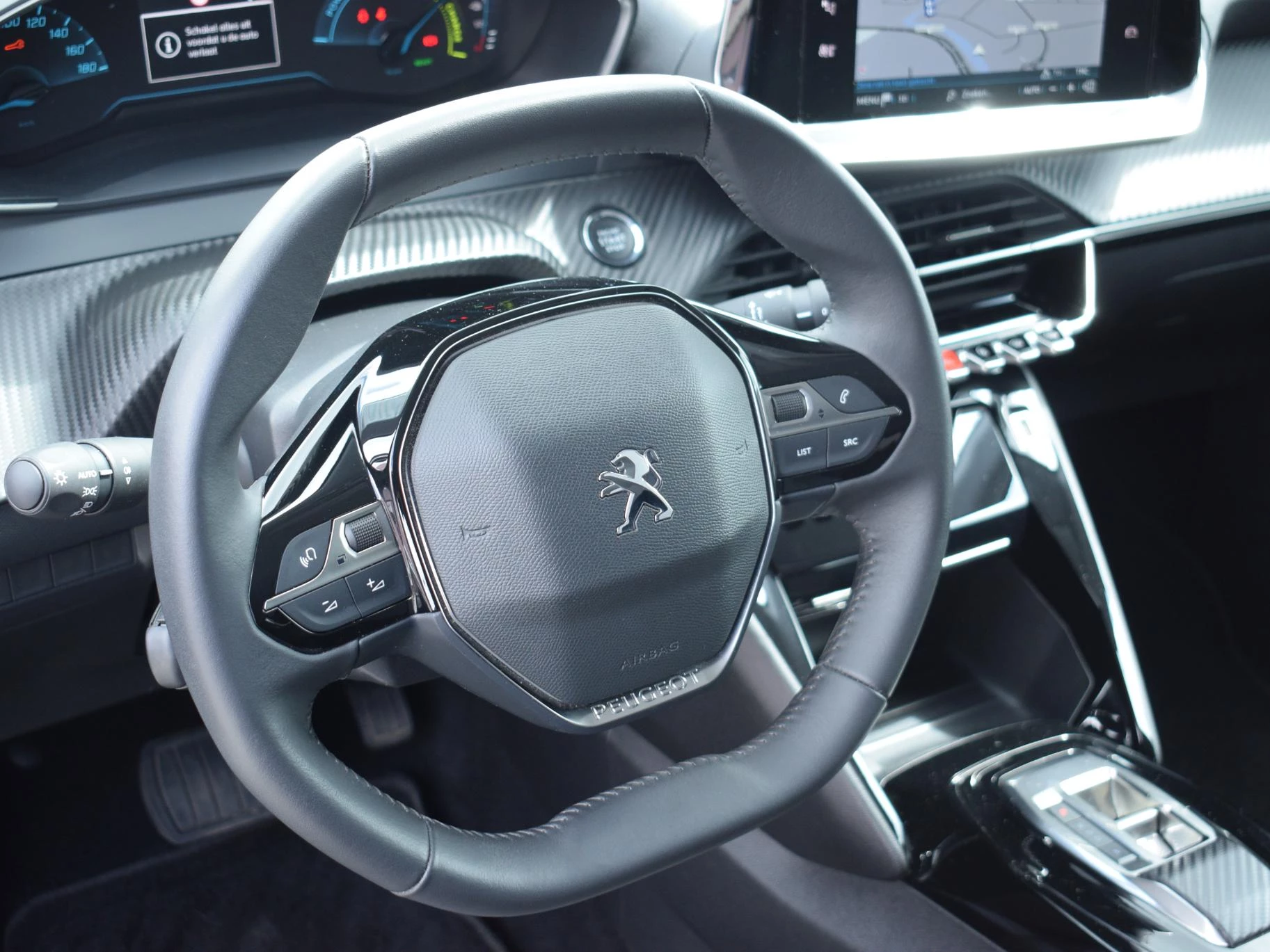 Hoofdafbeelding Peugeot e-208