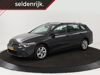 Volkswagen Golf Variant 1.0 TSI Life Business | Trekhaak | Sfeerverlichting | Apple CarPlay | Stoelverwarming | Cruise Control Adaptief | Navigatie | LMV