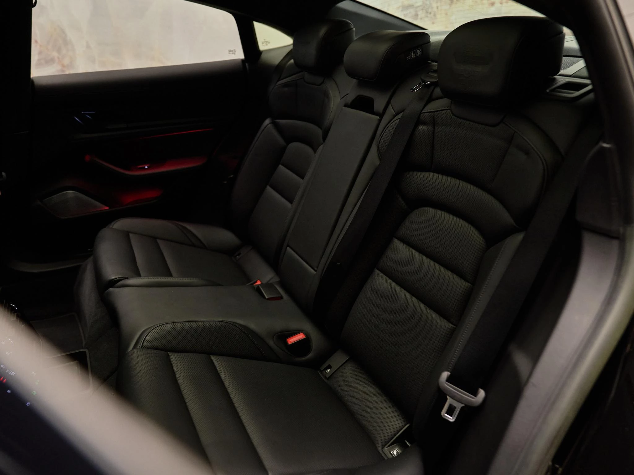 Hoofdafbeelding Porsche Taycan