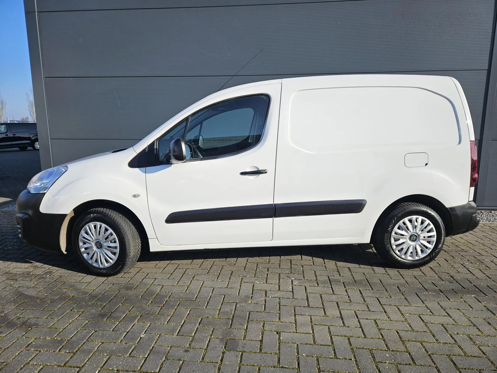 Hoofdafbeelding Peugeot Partner