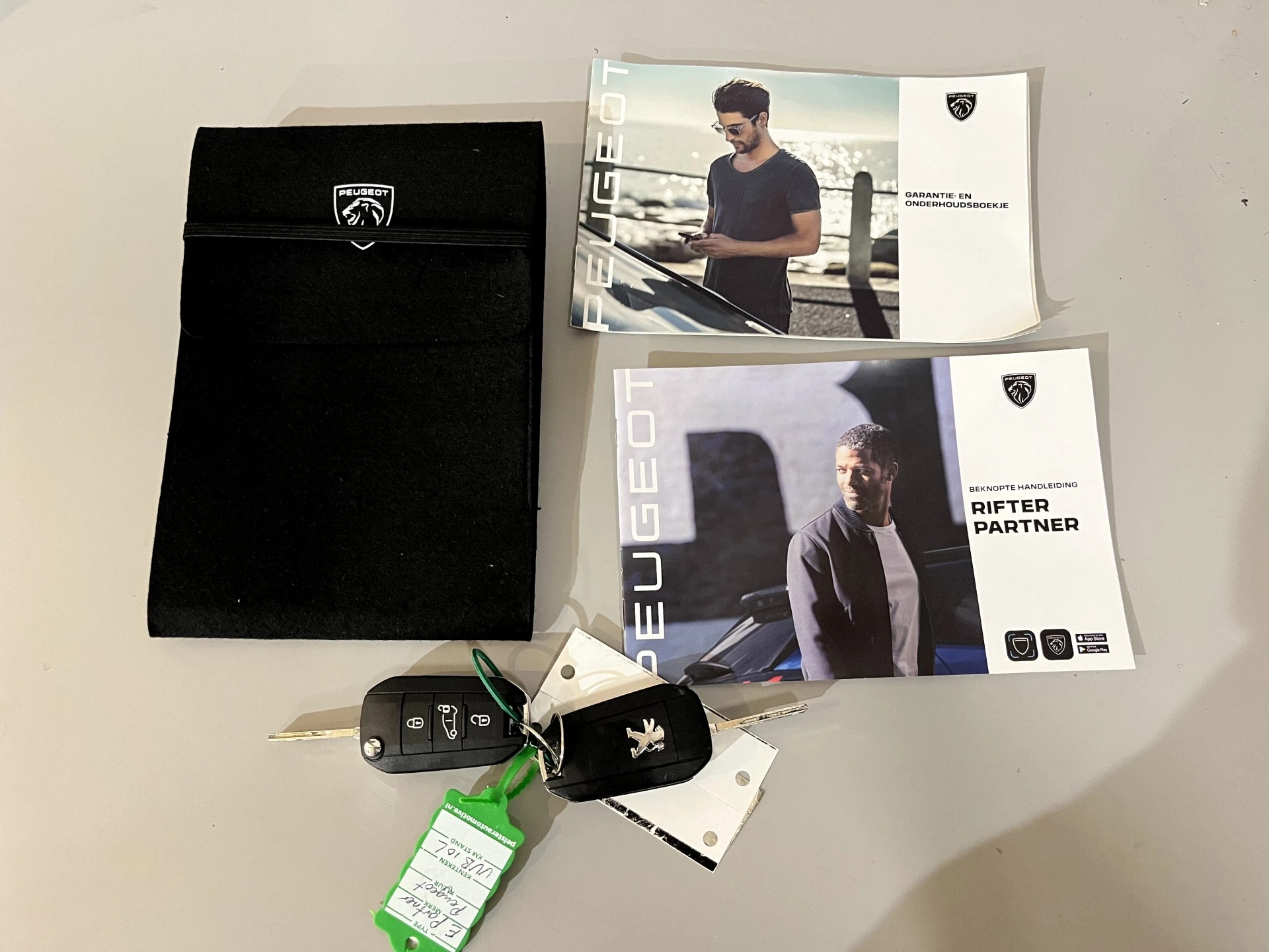 Hoofdafbeelding Peugeot Partner