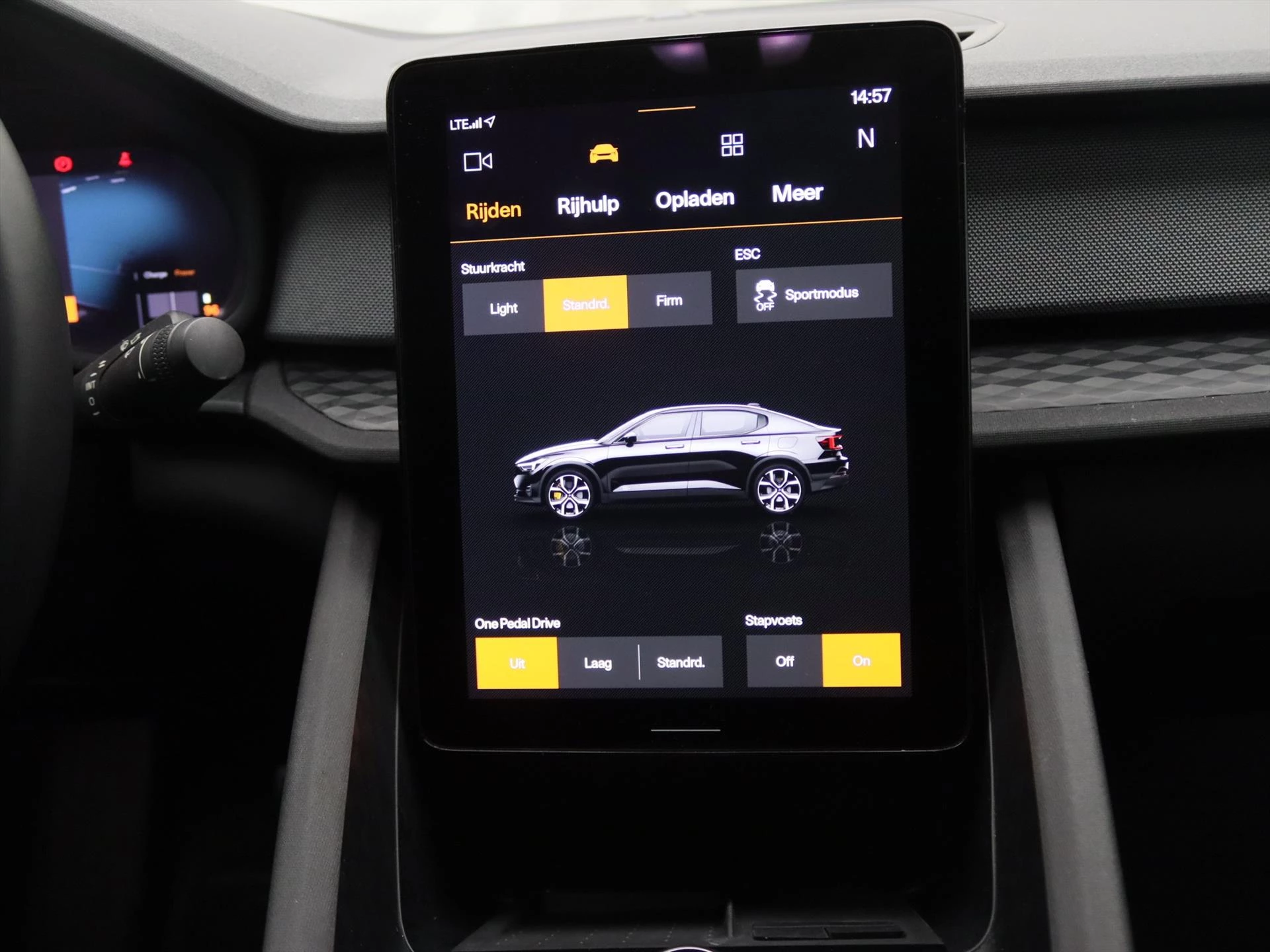 Hoofdafbeelding Polestar 2