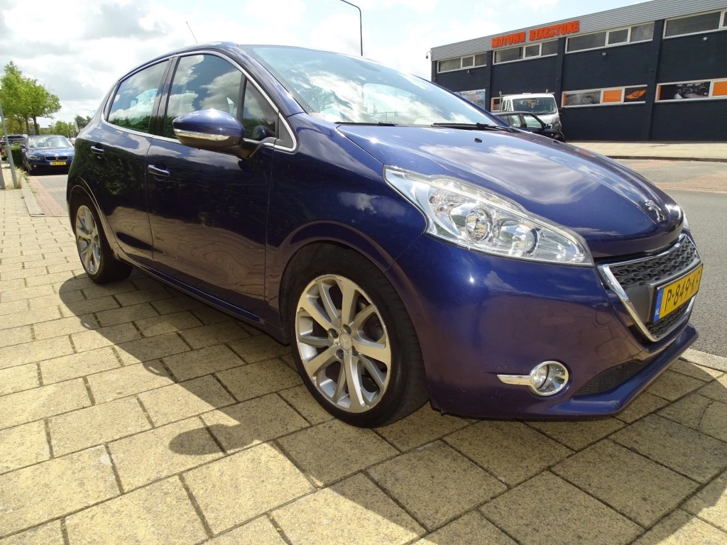 Hoofdafbeelding Peugeot 208