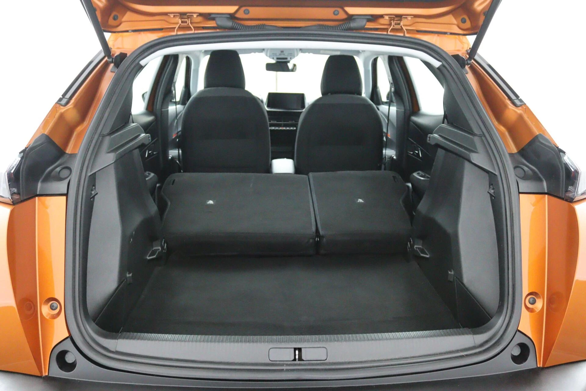 Hoofdafbeelding Peugeot e-2008