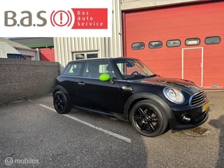 Mini Mini 1.6 One Midnight Black 75PK